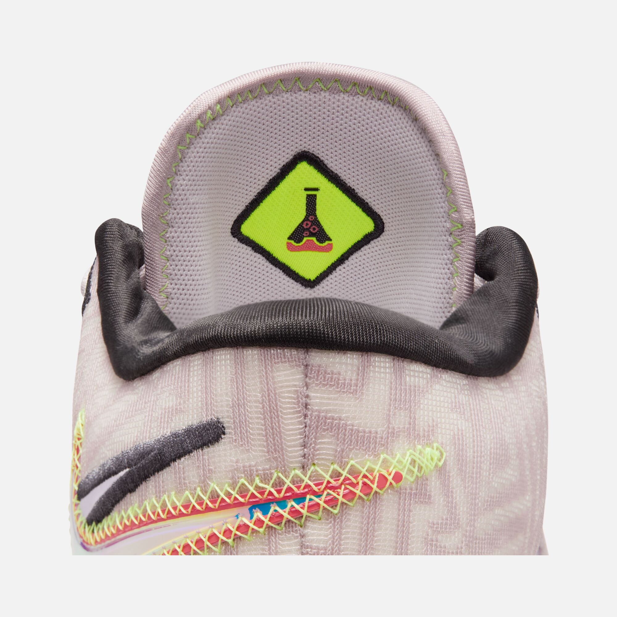 Nike LeBron James NXXT Genisus Erkek Basketbol Ayakkabısı