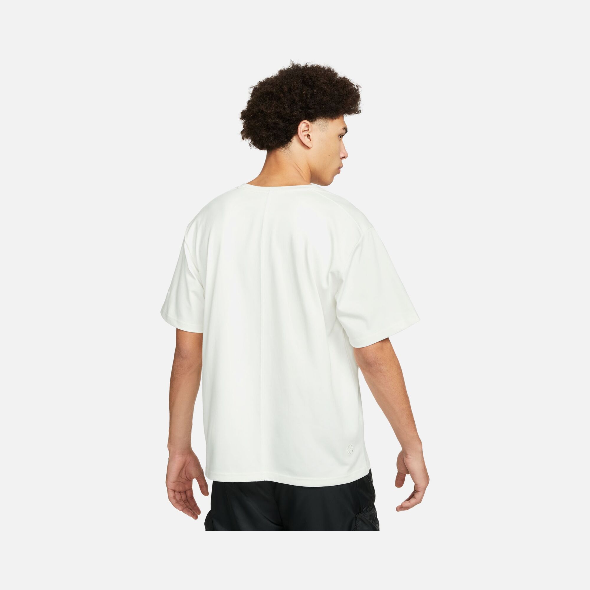 Nike Sportswear Dri-Fit Tech Pack Short-Sleeve Erkek Tişört