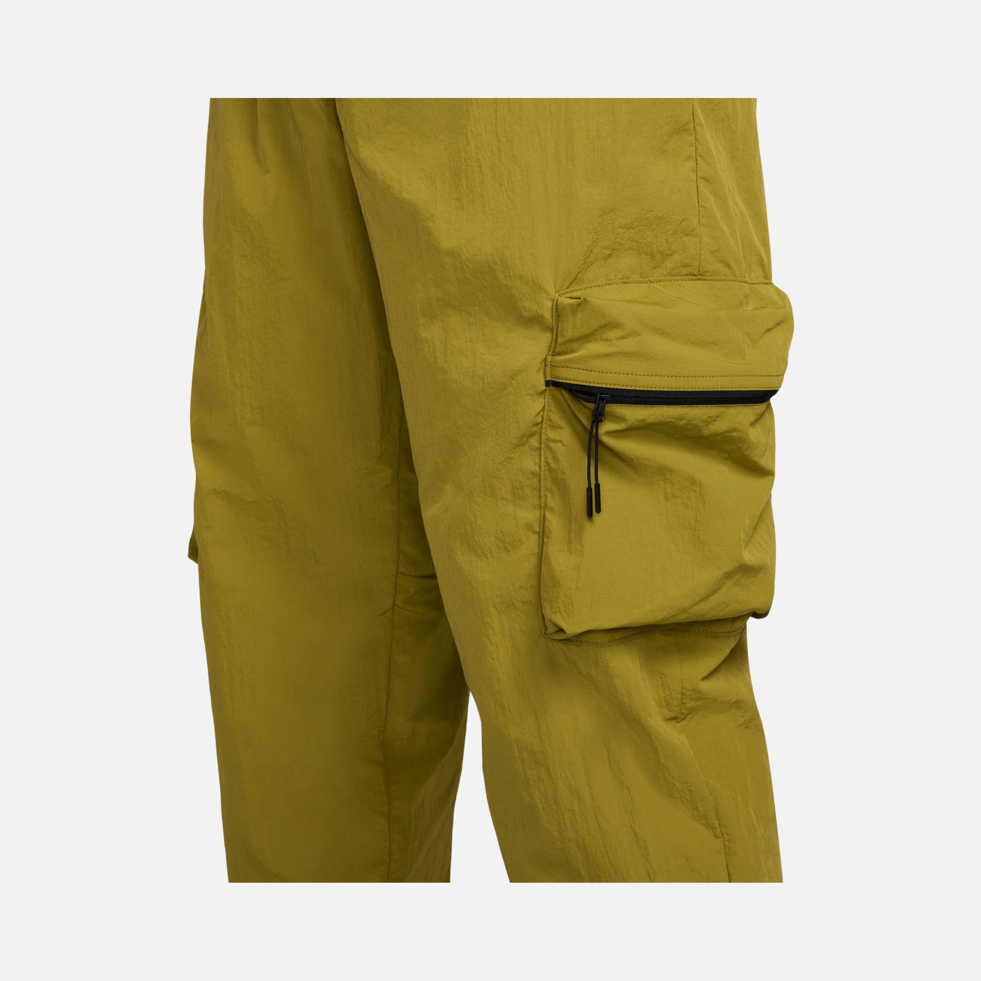 Nike Sportswear Tech Woven UV Coating Cargo Erkek Pantolon