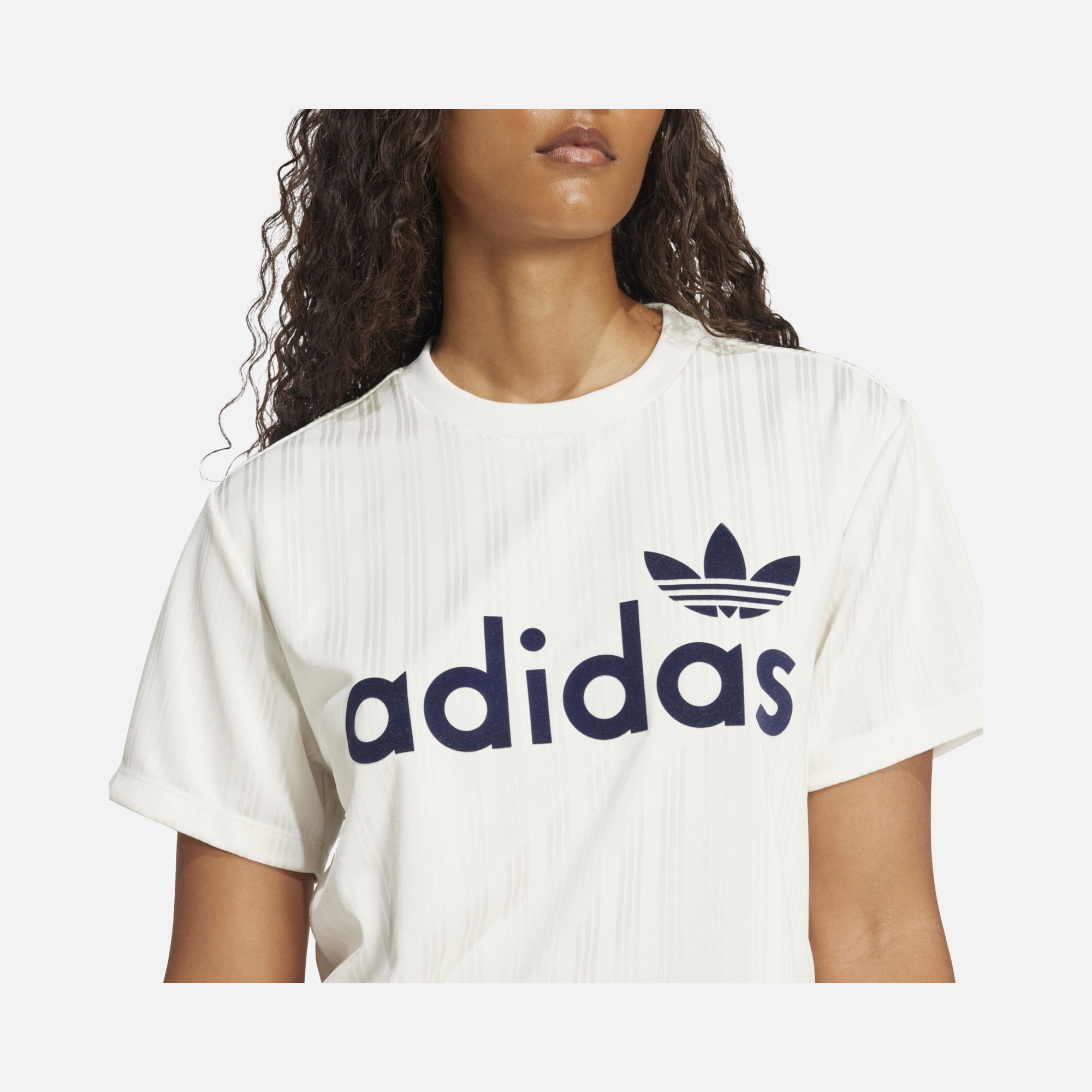 adidas Originals Linear Graphic Boyfriend Short-Sleeve Kadın Tişört