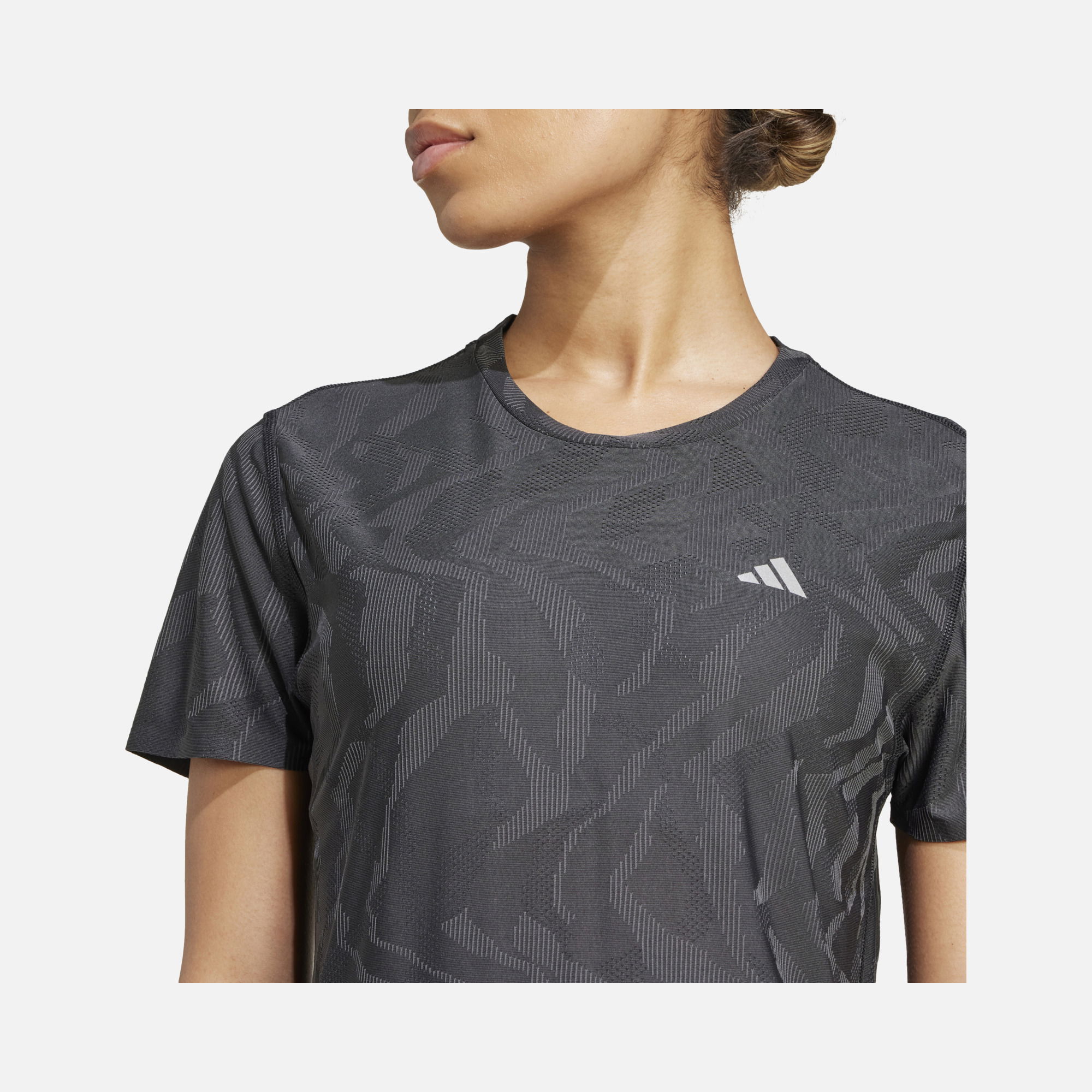 adidas Ultimate HEAT.RDY Engineered Running Short-Sleeve Kadın Tişört