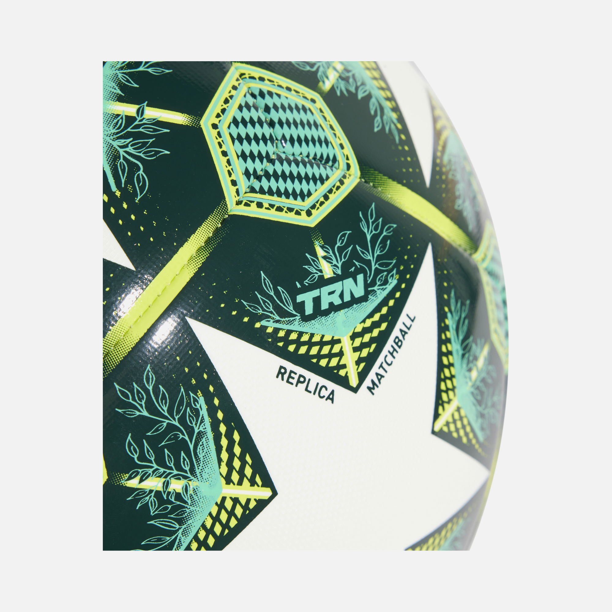 adidas UEFA Champions League Training ''Machine Stitching & Butyl Ball Inner Tube'' No:5 Futbol