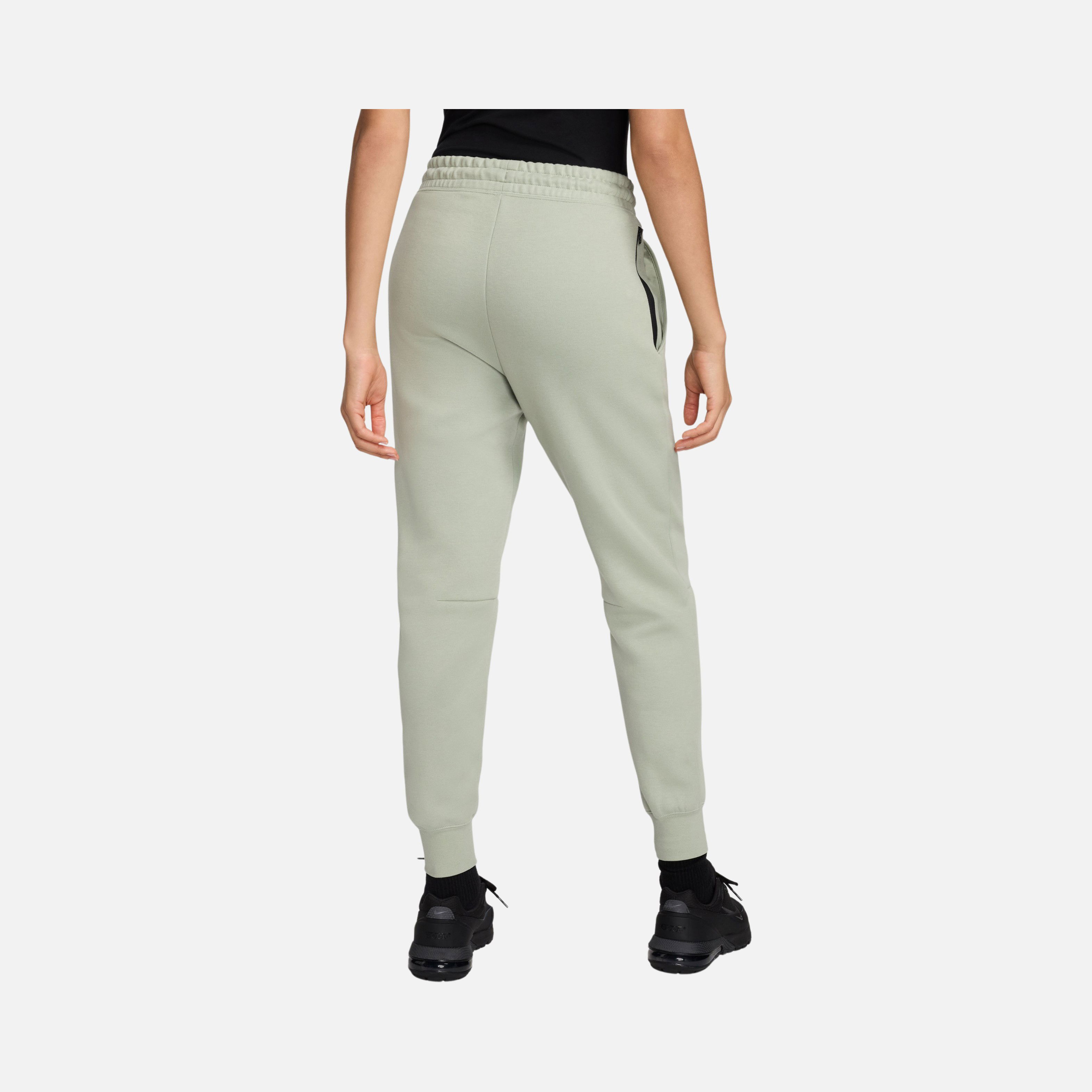 Nike Sportswear Tech Fleece Mid-Rise Kadın Eşofman Altı