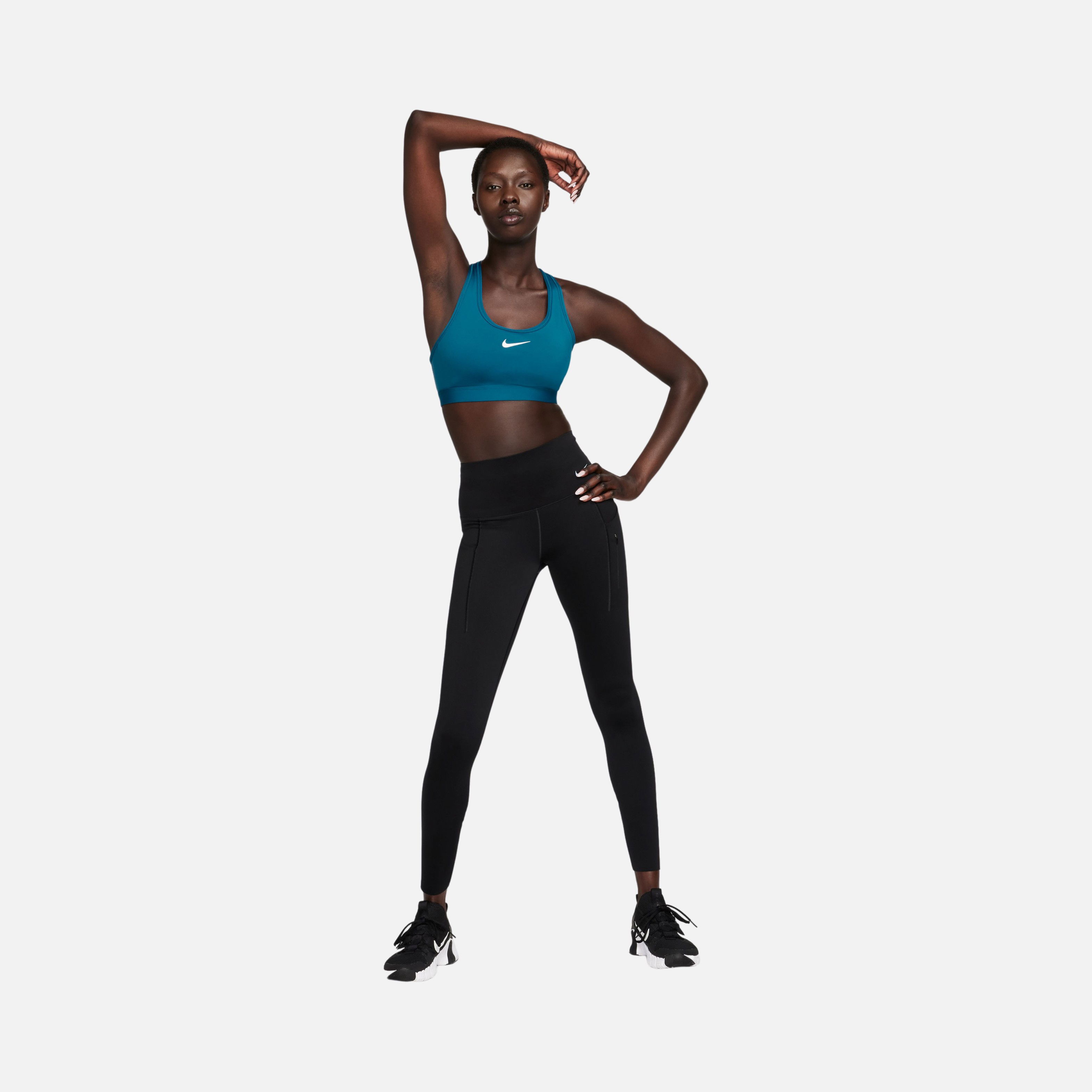 Nike Swoosh Medium Support Padded Training Kadın Bra