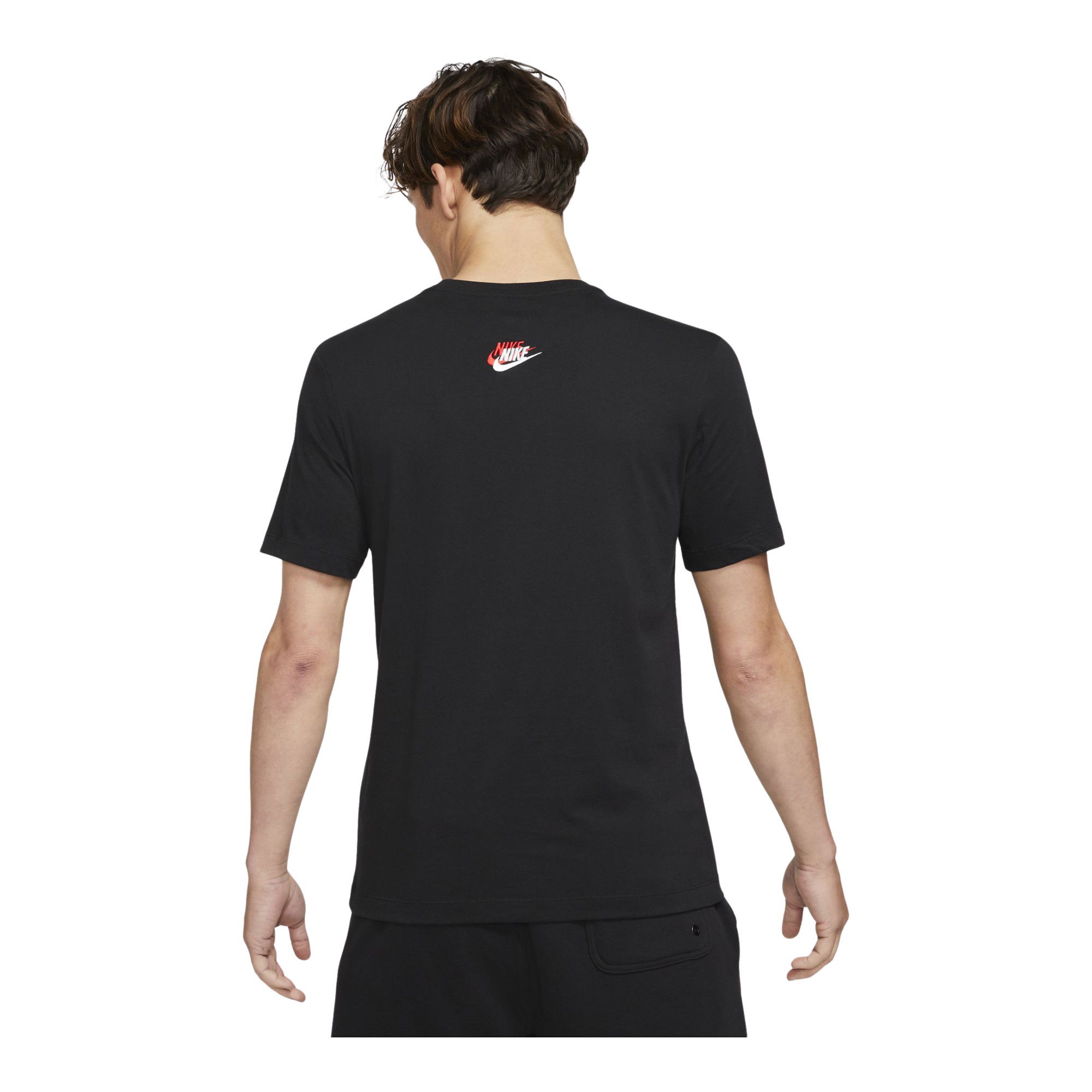 Nike Sportswear Club Essentials+ Short-Sleeve Erkek Tişört