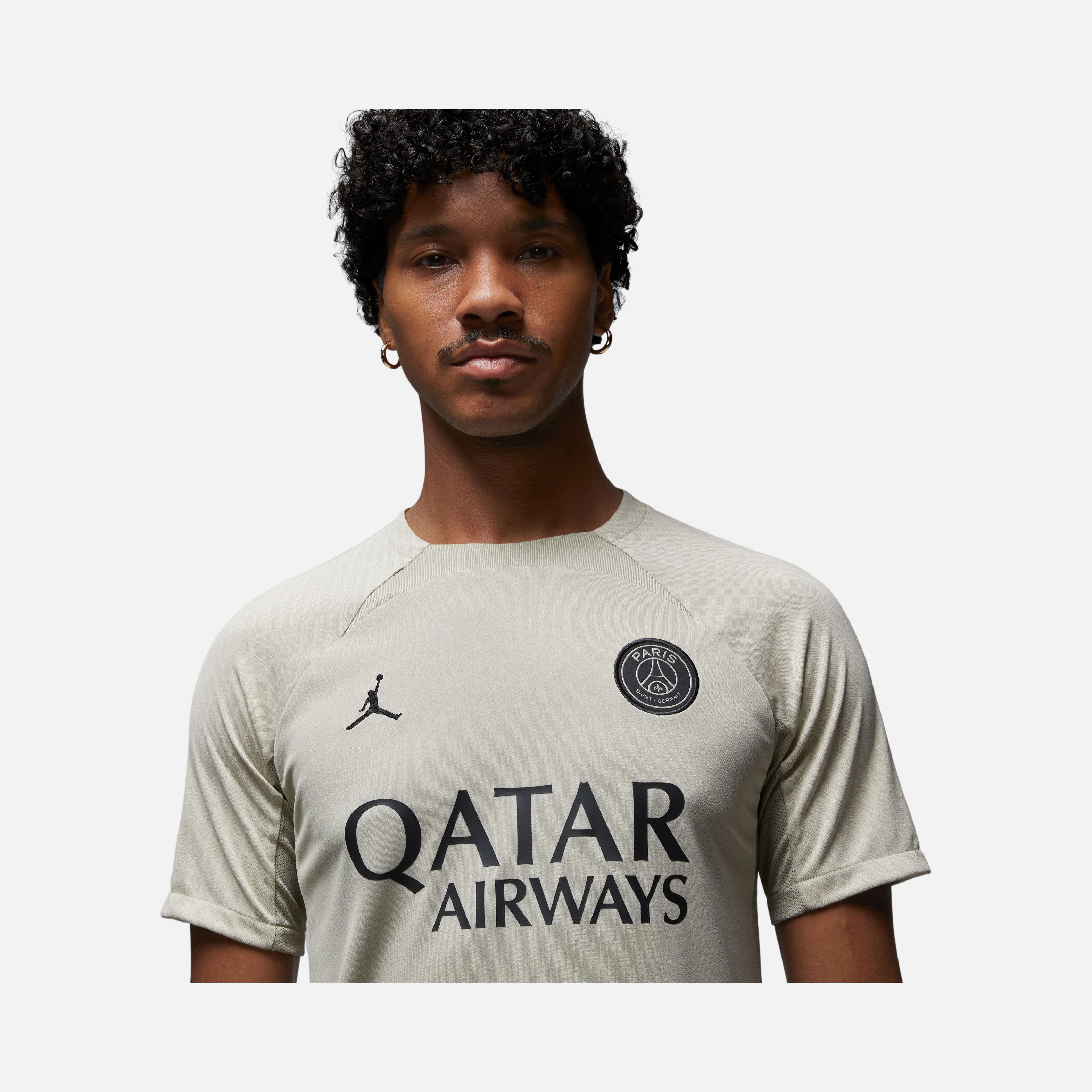 Nike Paris Saint-Germain Dri-Fit 2023-2024 Strike Training Short-Sleeve Erkek Tişört