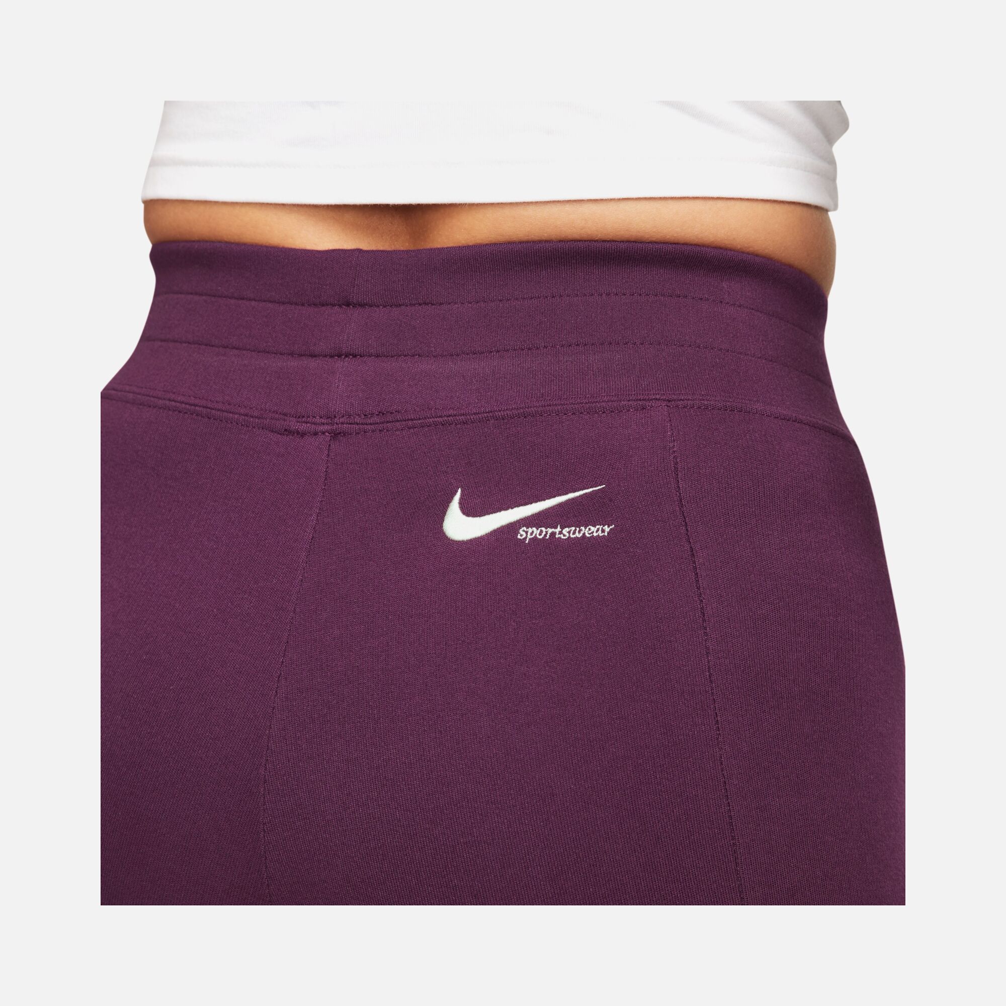 Nike Sportswear Collection Slit-Hem Kadın Pantolon