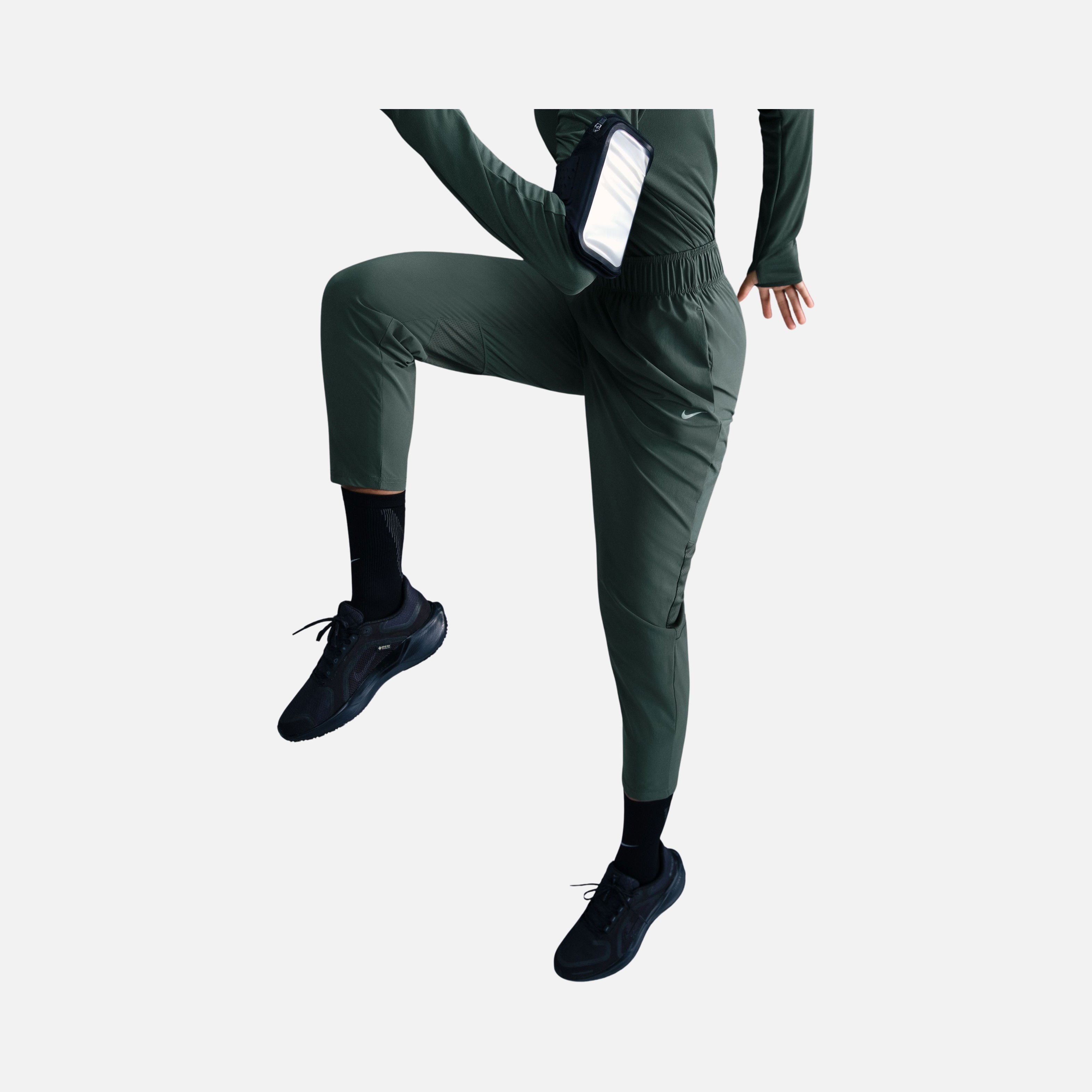 Nike Dri-Fit Fast Mid-Rise 7/8 Running Kadın Eşofman Altı