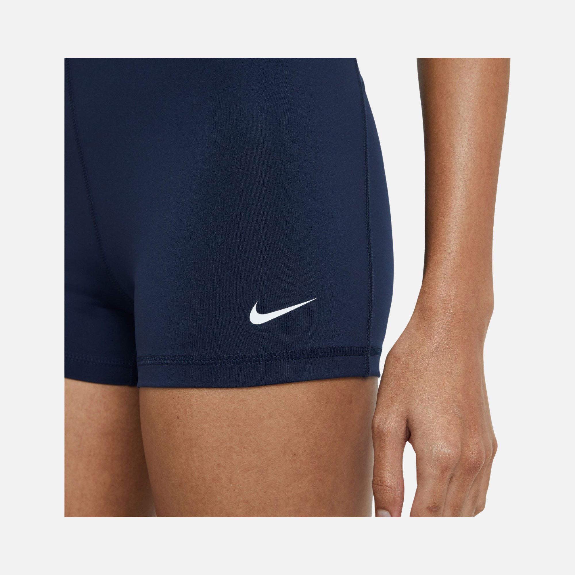 Nike Pro 8 cm Training Kadın Şort