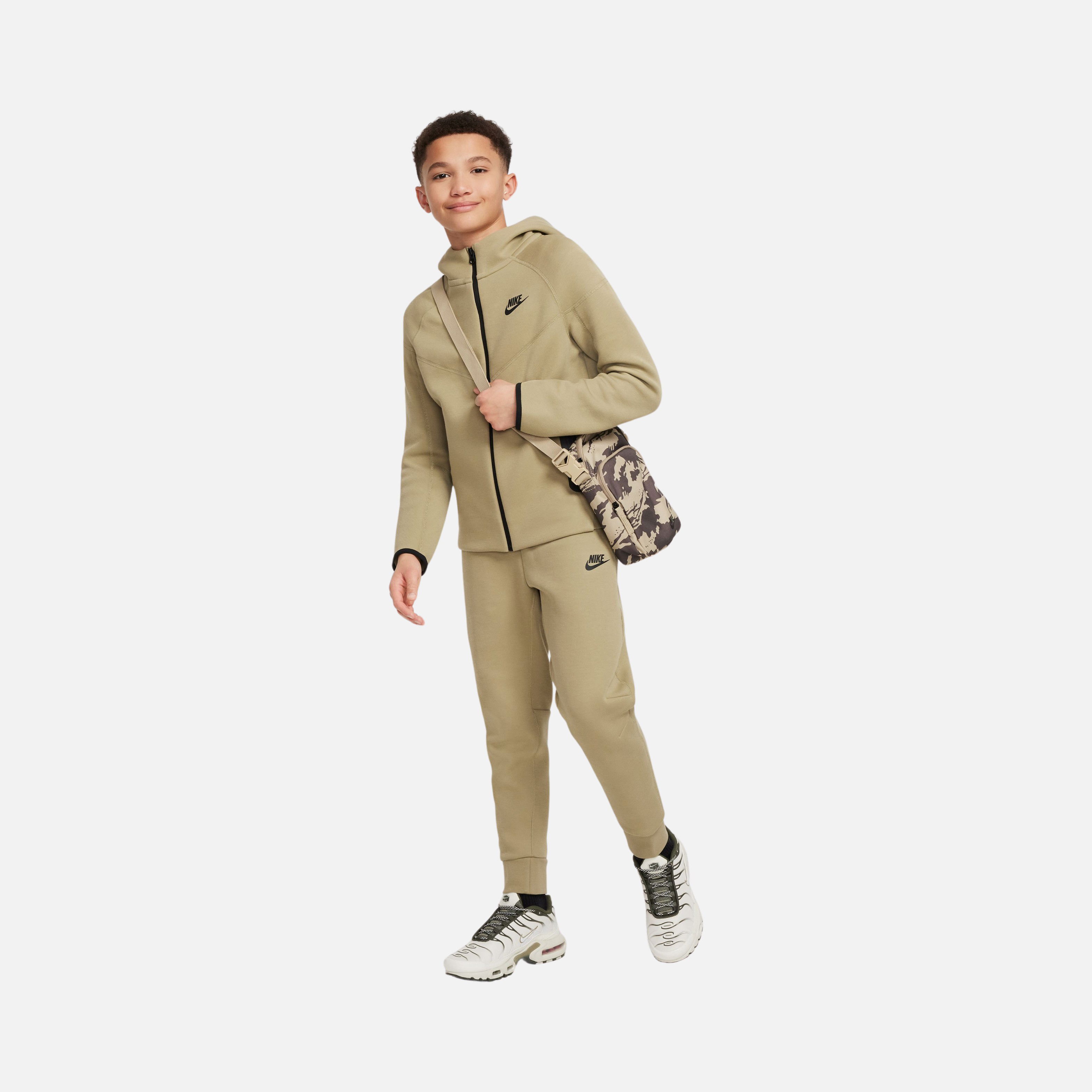 Nike Sportswear Tech Fleece Full-Zip Hoodie CO (Boys') Çocuk Sweatshirt