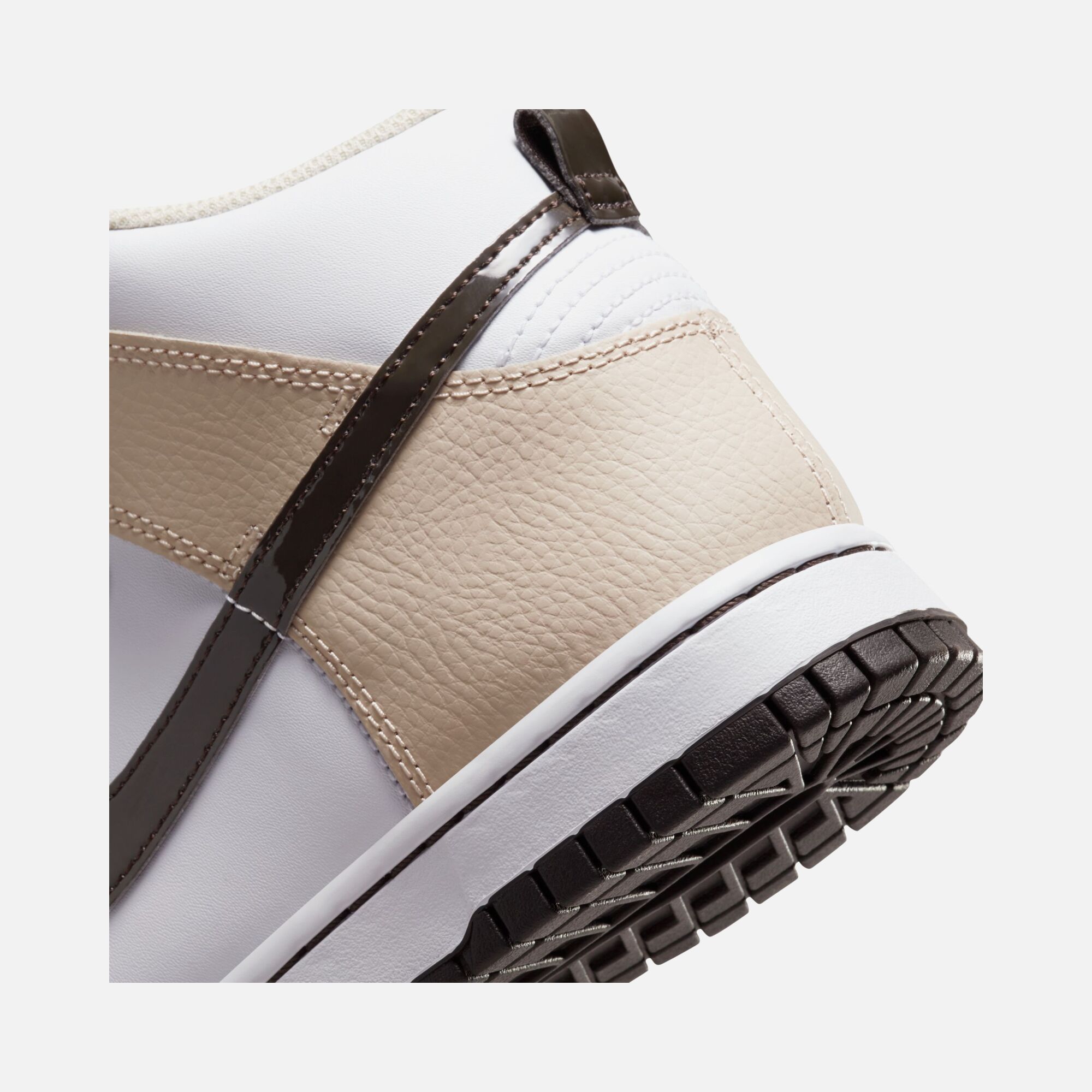 Nike Dunk High ''Patent Leather Swoosh'' Kadın Spor Ayakkabı