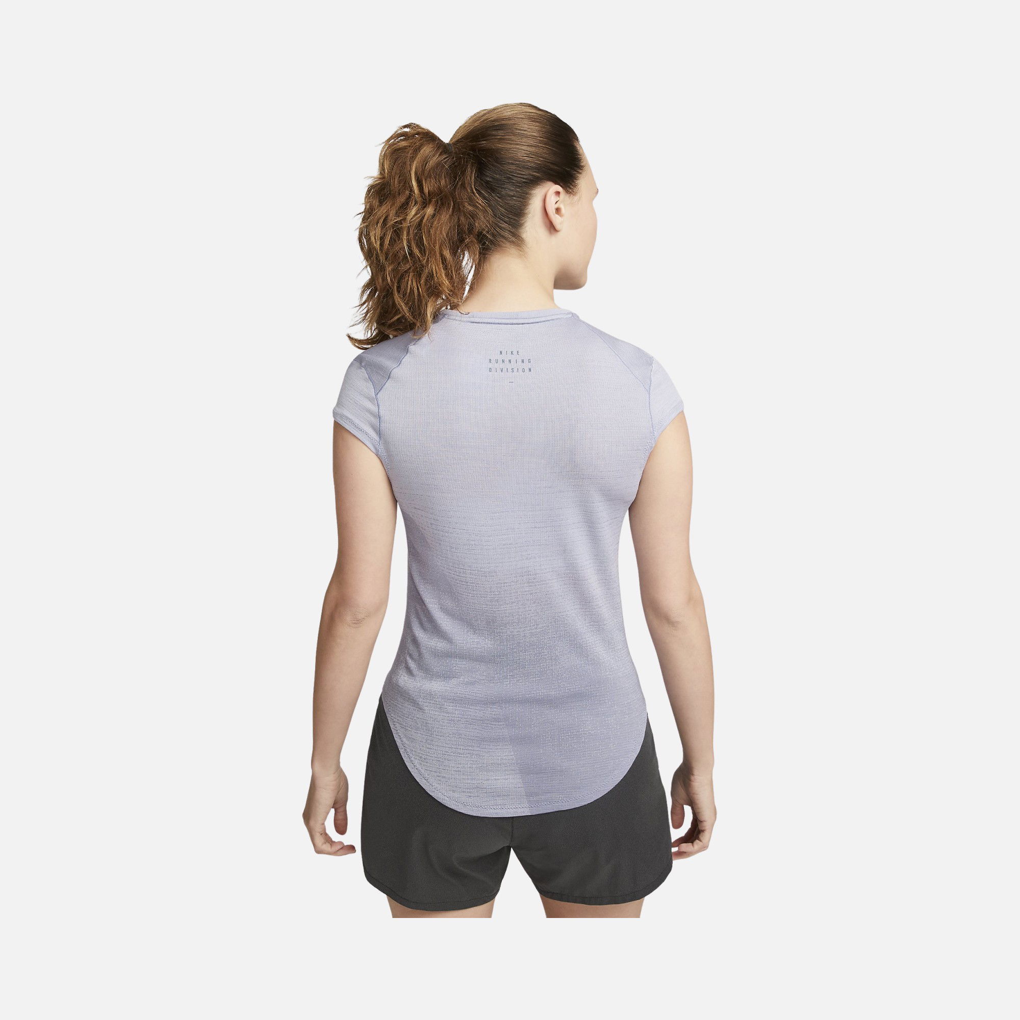 Nike Dri-Fit Run Division Running Short-Sleeve Kadın Tişört