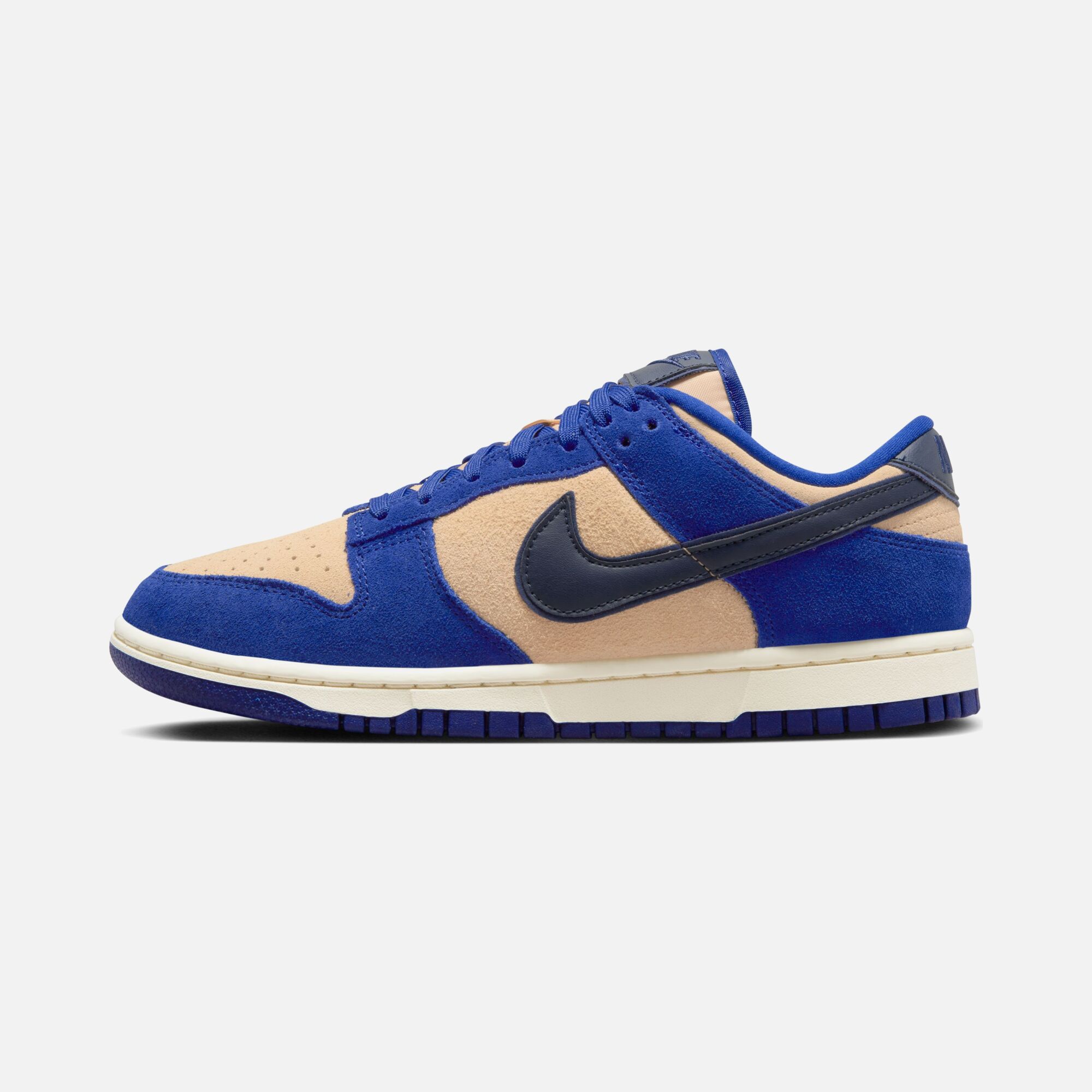 Nike Dunk Low Lux ''Suede'' Kadın Spor Ayakkabı