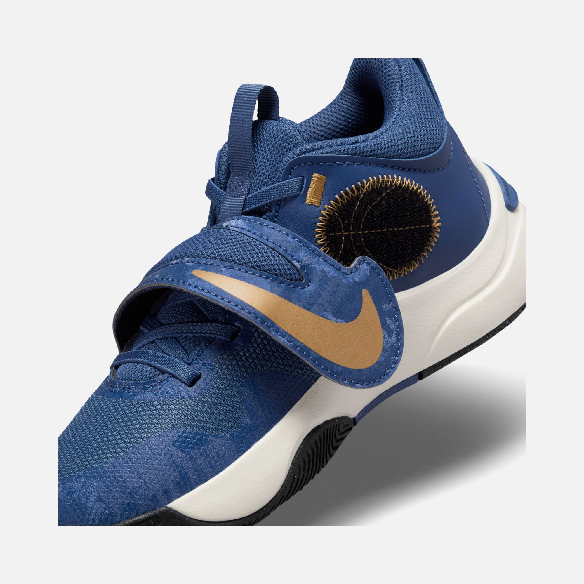 Nike Team Hustle D 11 KC (GS) Basketbol Ayakkabısı