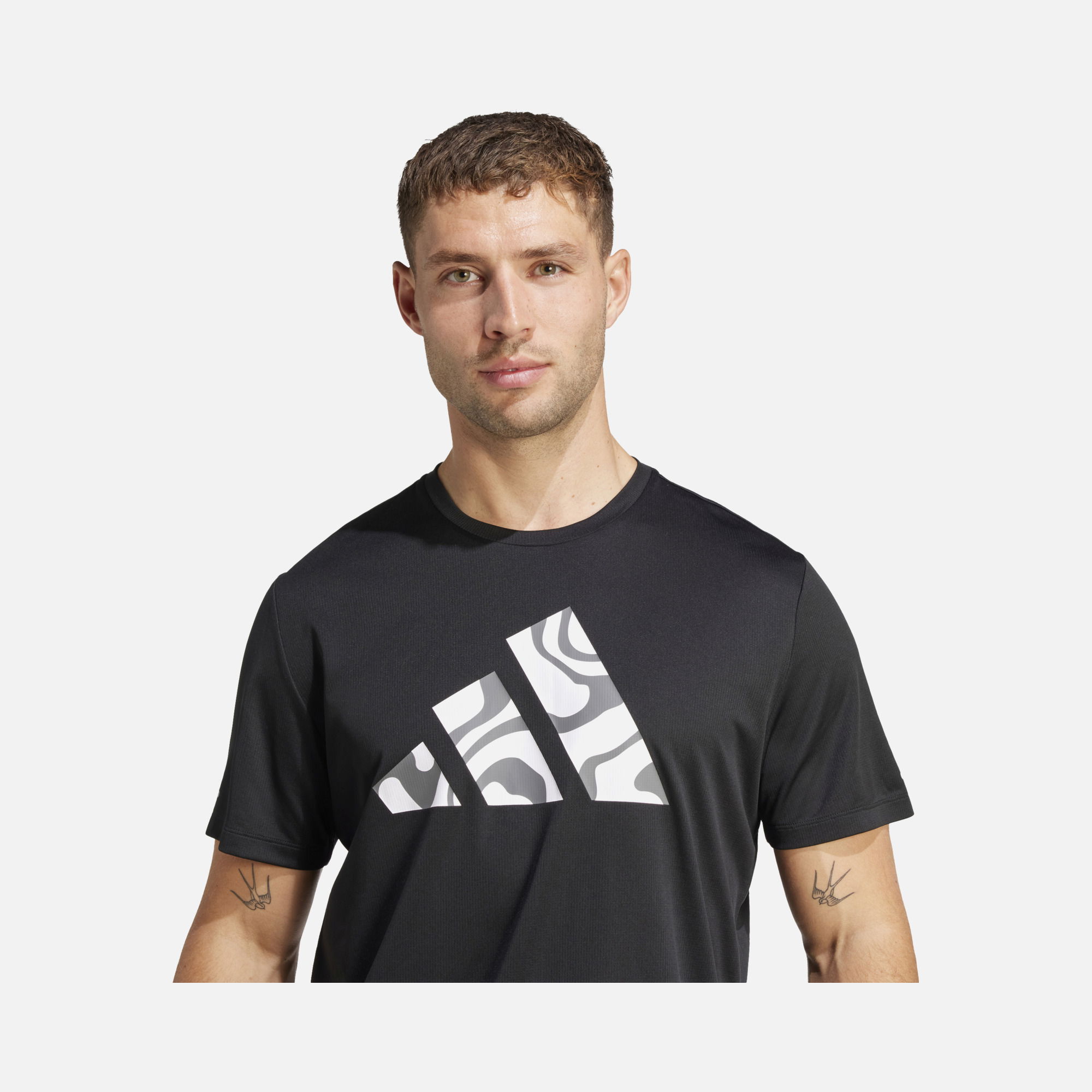 adidas Climacool ''Run It Brand Love Graphic'' Running Short-Sleeve Erkek Tişört