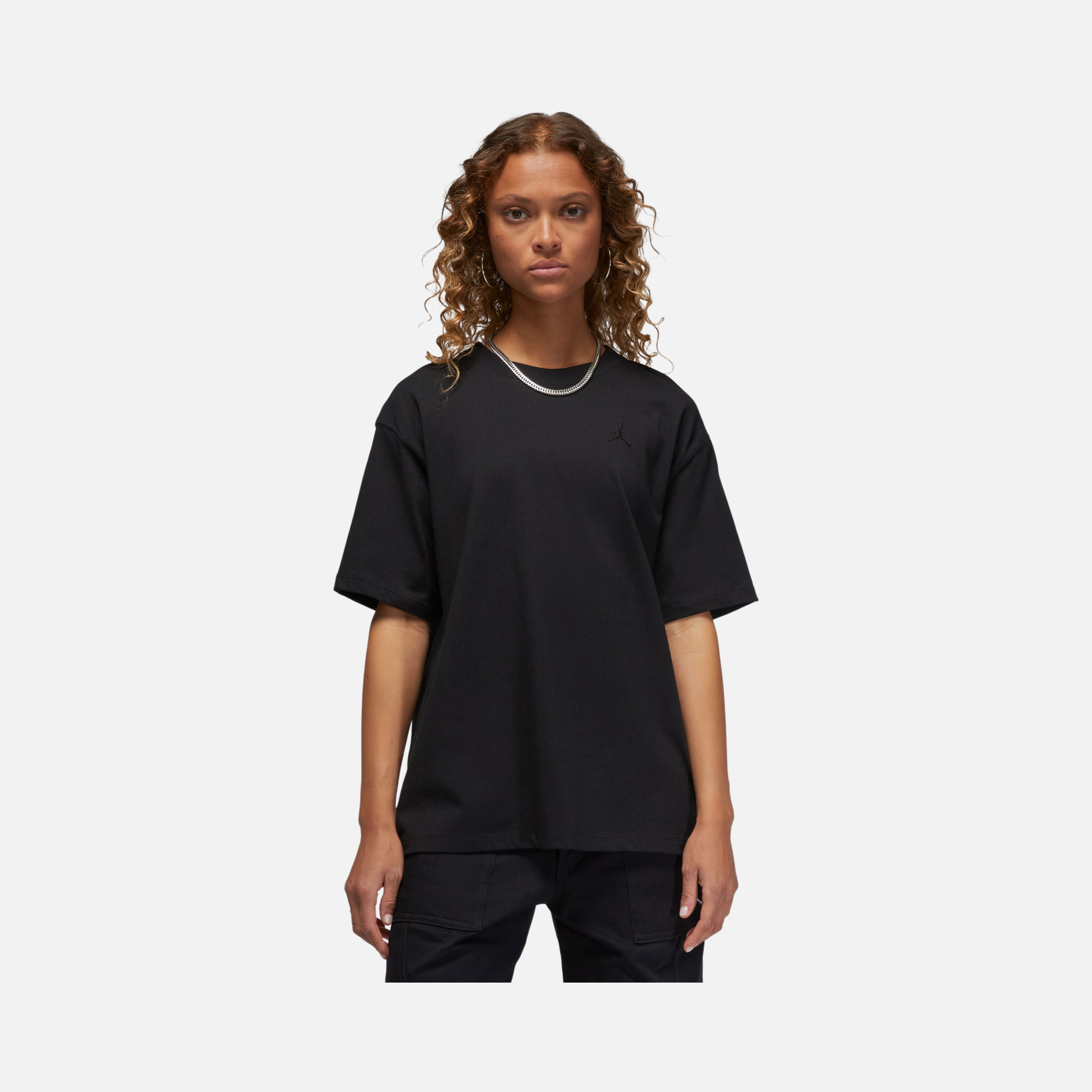 Nike Jordan Essentials Graphic Core 23 Relaxed Fit Short-Sleeve Kadın Tişört