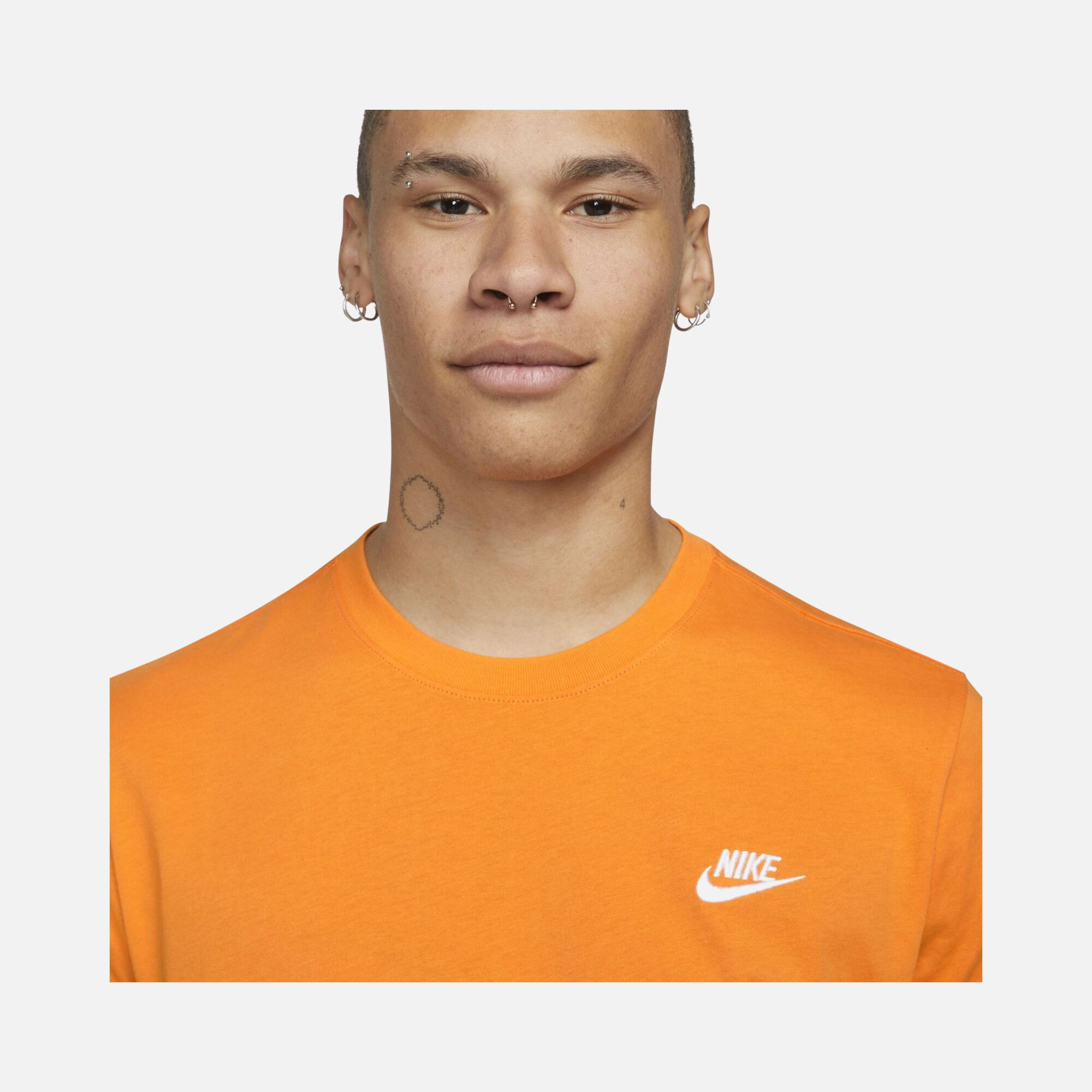 Nike Sportswear Club Short-Sleeve Erkek Tişört