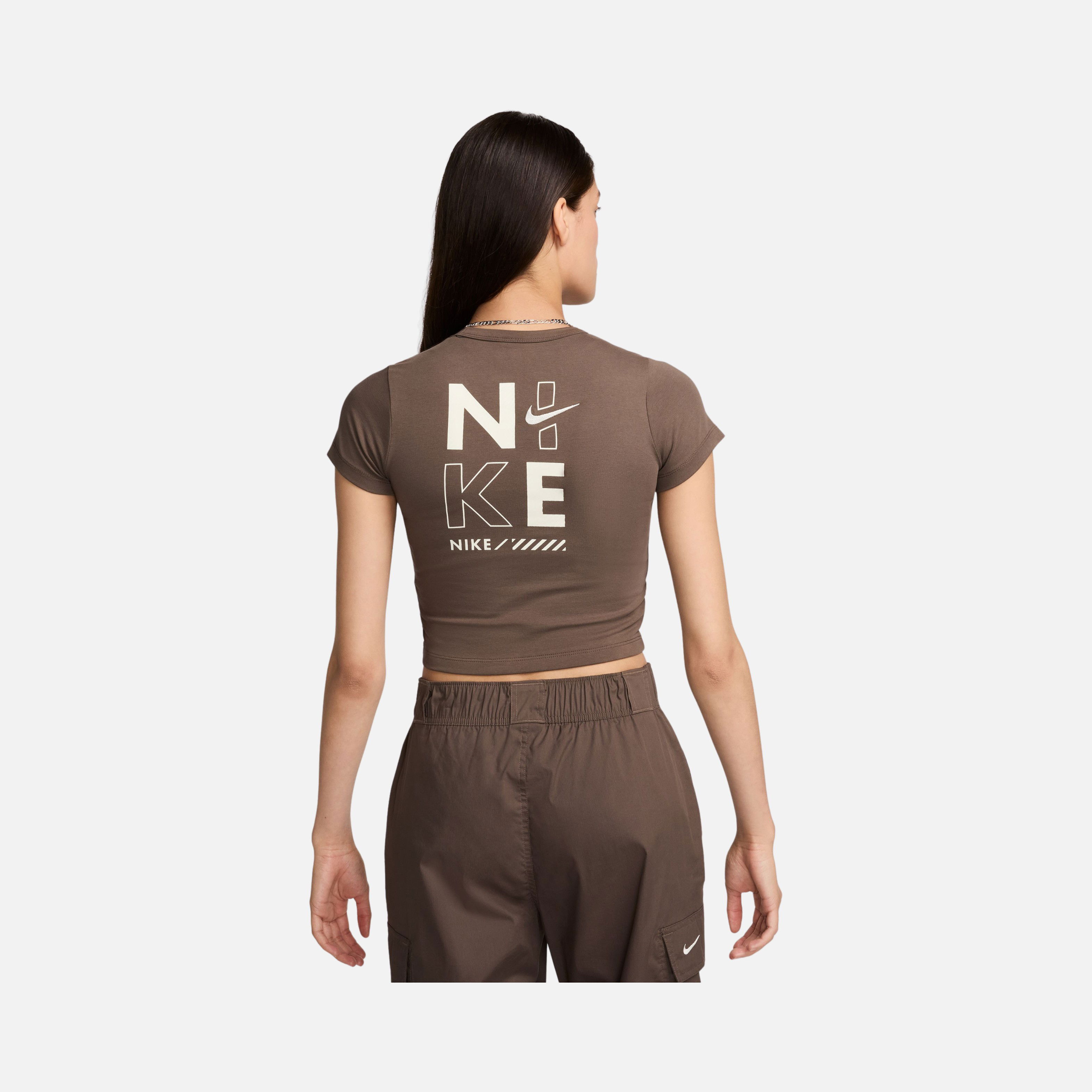 Nike Sportswear Gel Cropped Short-Sleeve Kadın Tişört