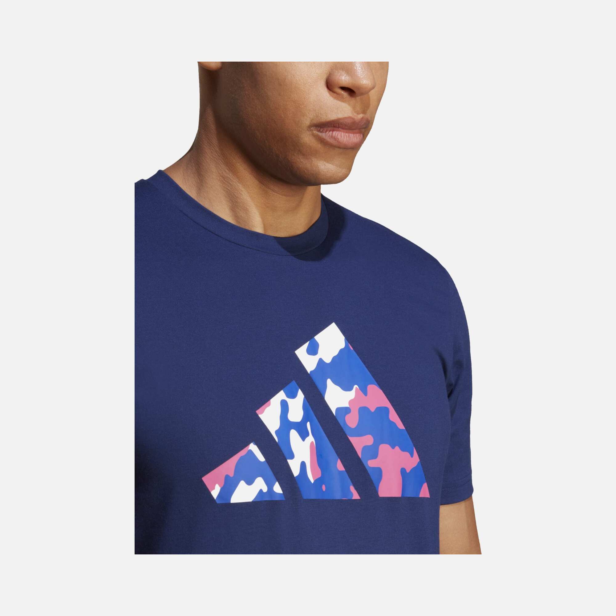 adidas Train Essentials Seasonal Logo Training Short-Sleeve Erkek tişört