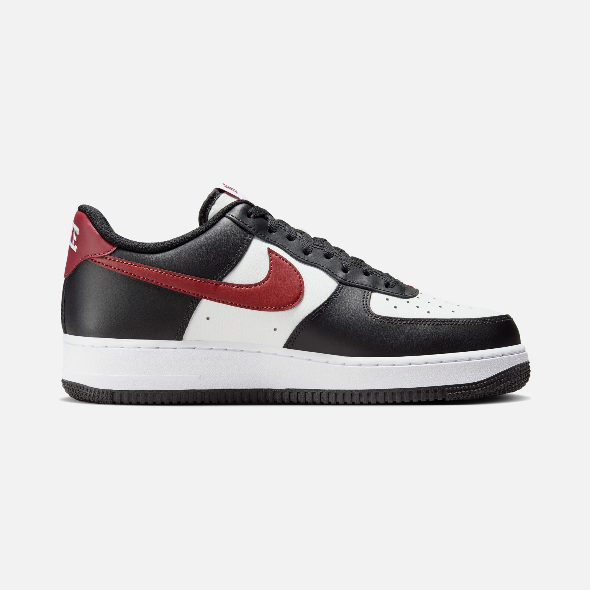 Nike Air Force 1 '07 '24 Erkek Spor Ayakkabı