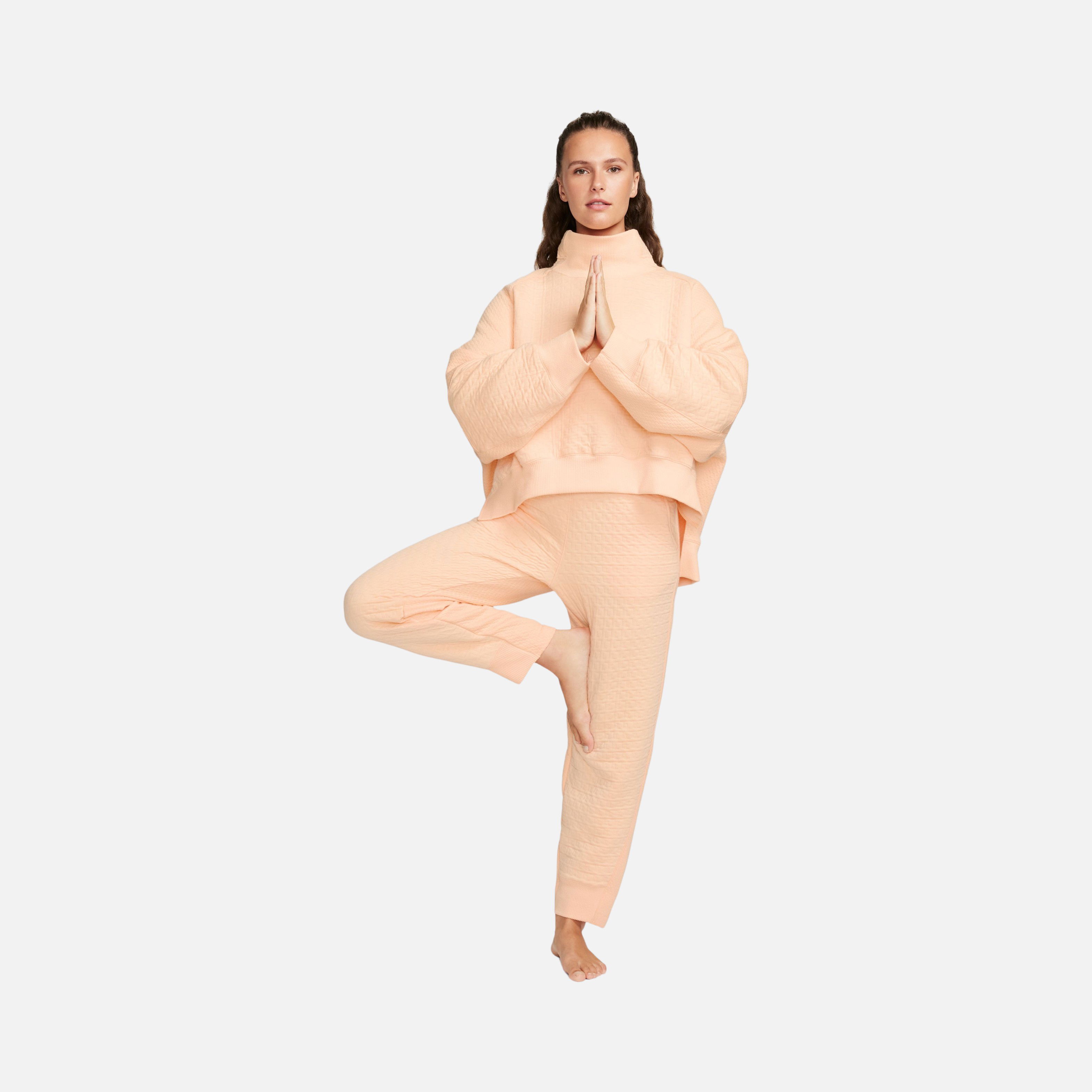 Nike Yoga Therma-Fit Oversized High-Waisted Kadın Eşofman Altı