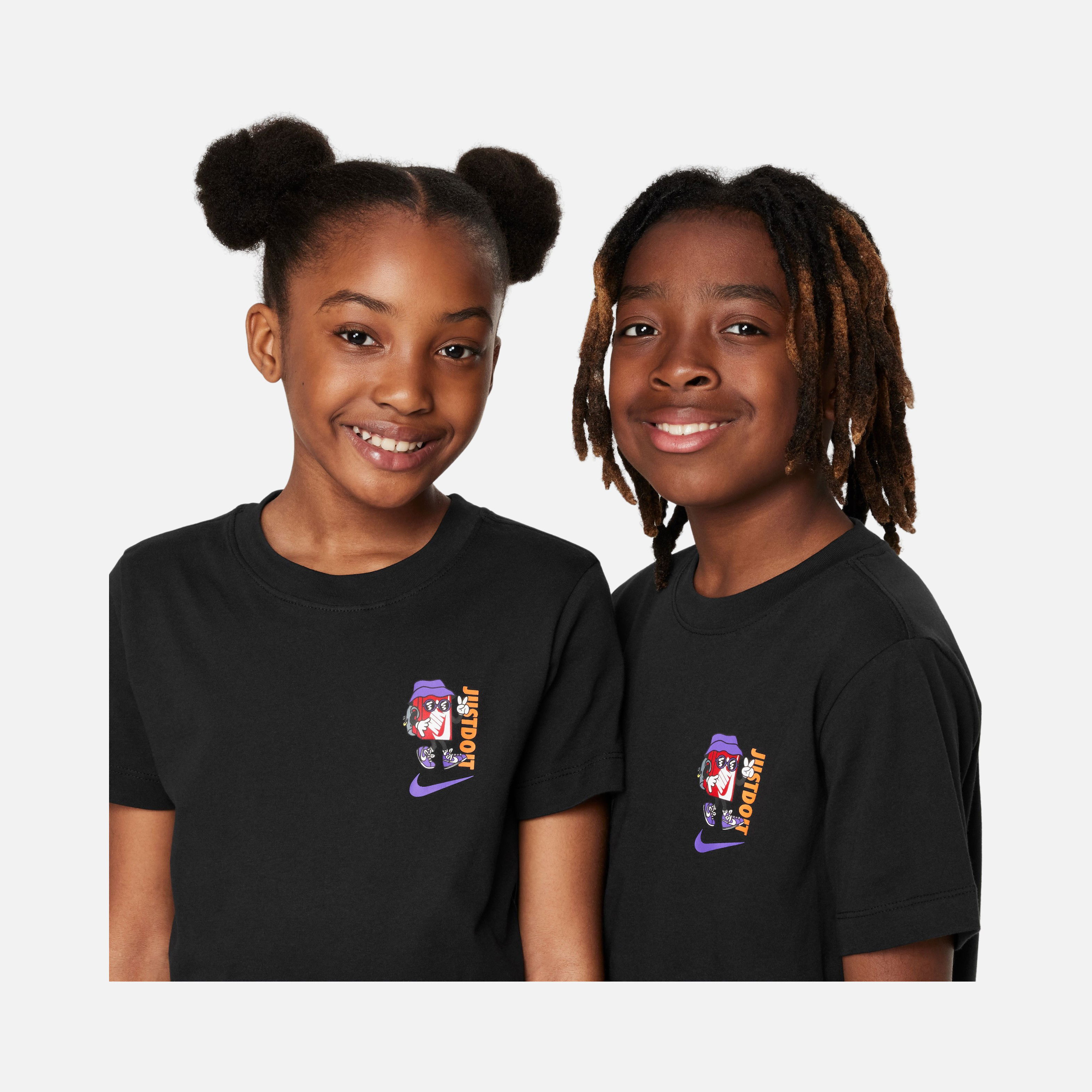 Nike Sportswear Boxy 2 Just Do It Graphic Short-Sleeve Çocuk Tişört