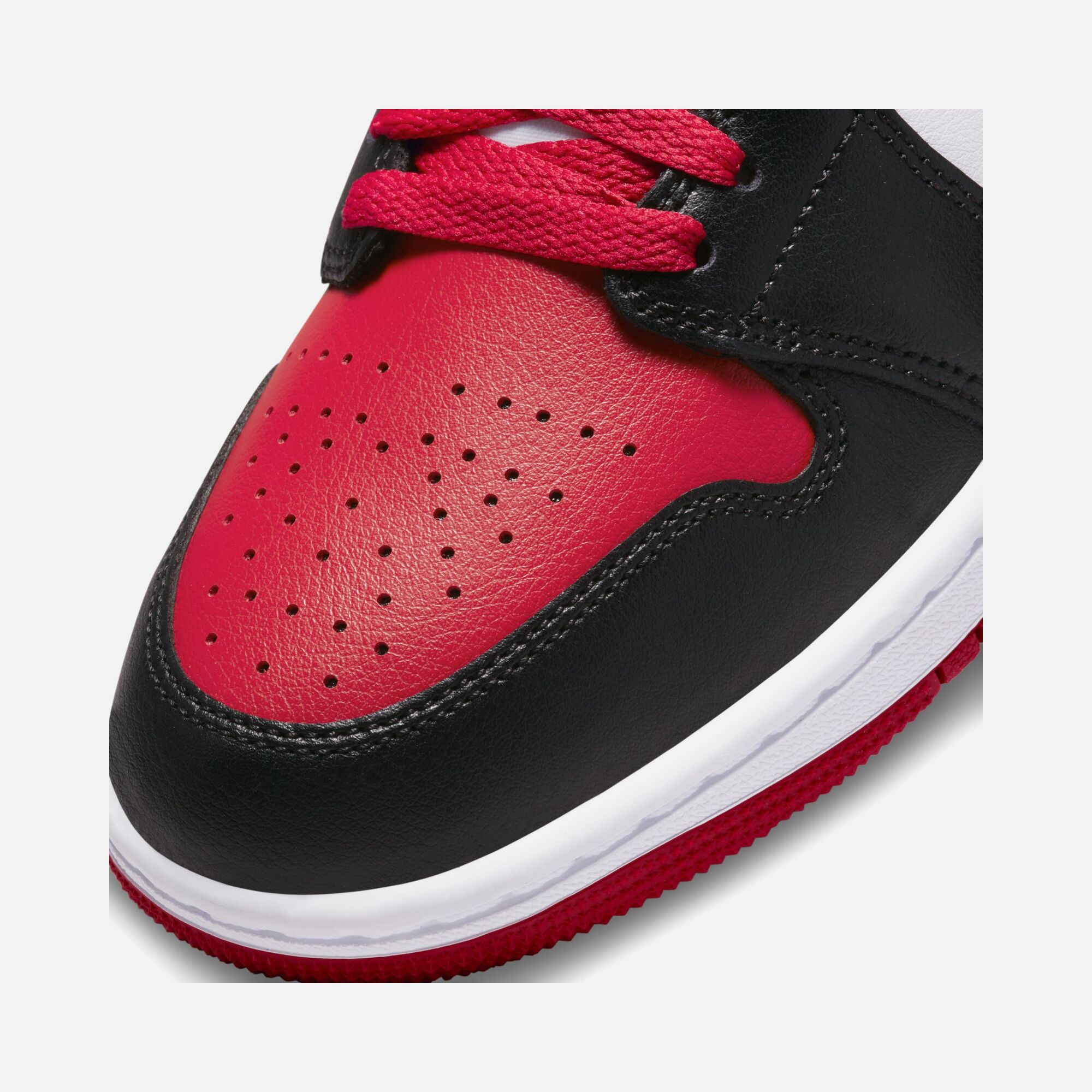 Nike Air Jordan 1 Mid Kadın Spor Ayakkabı