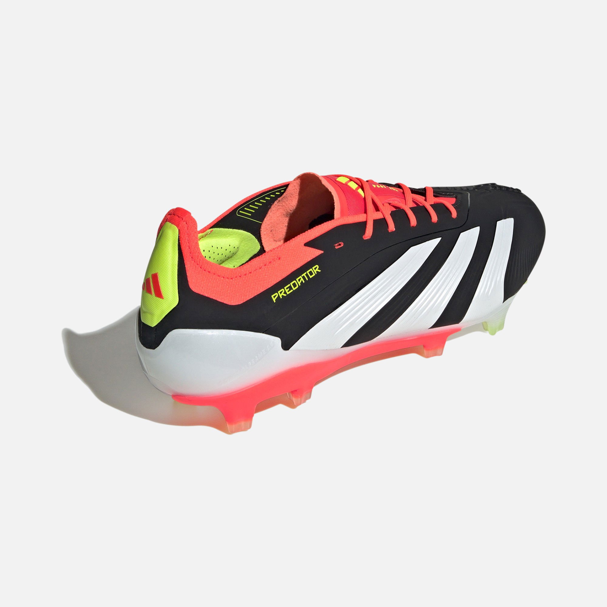 adidas Predator Elite FG Erkek Krampon