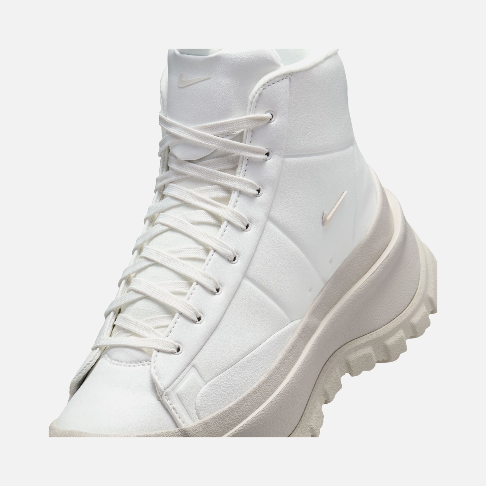 Nike Blazer Roam Mid Kadın Spor Ayakkabı