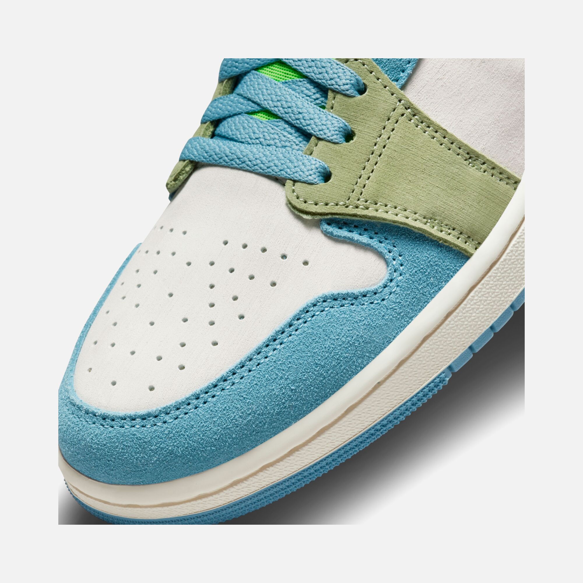 Nike Air Jordan 1 High Zoom Air Comfort 2 Kadın Spor Ayakkabı