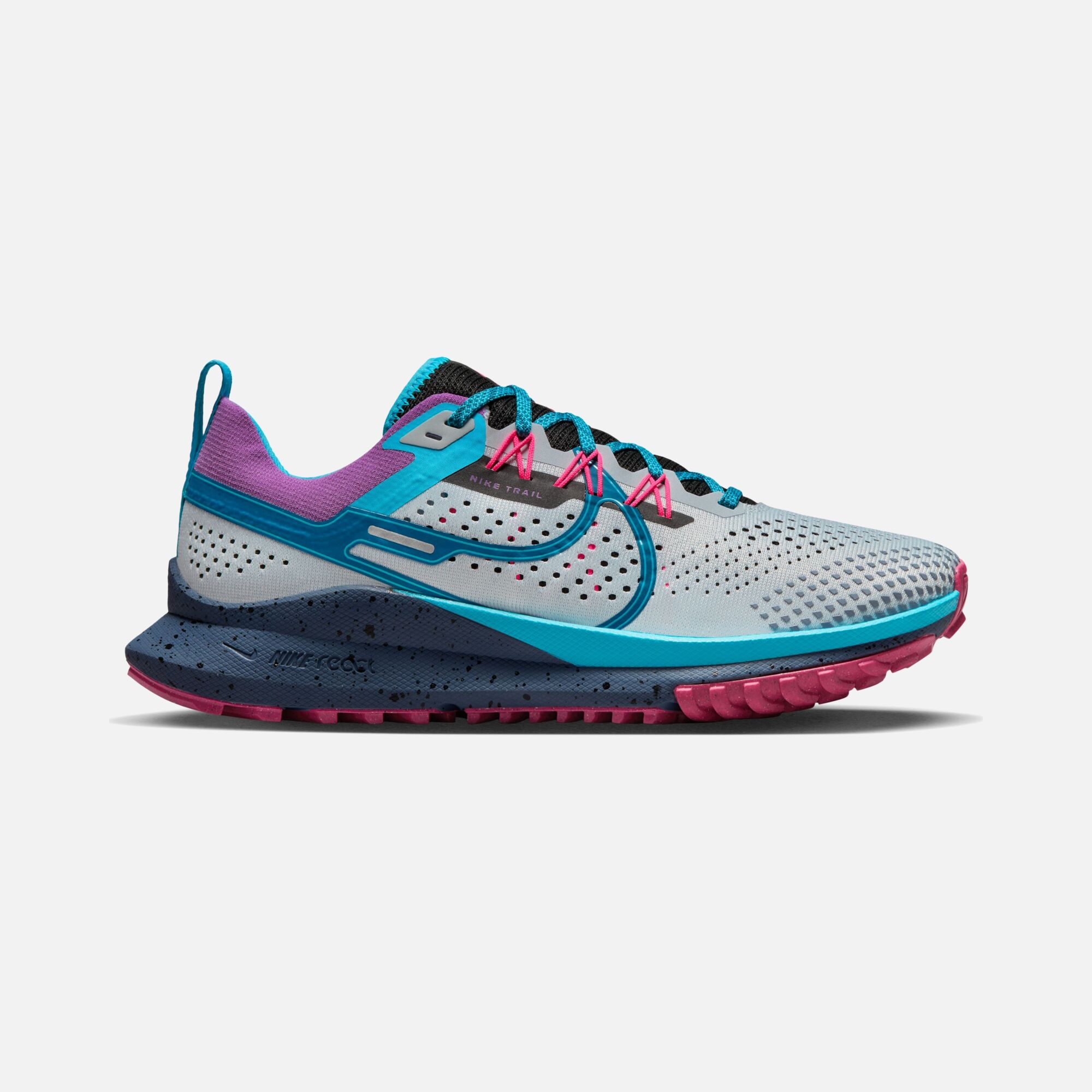 Nike React Pegasus Trail 4 SE Trail-Running Kadın Spor Ayakkabı