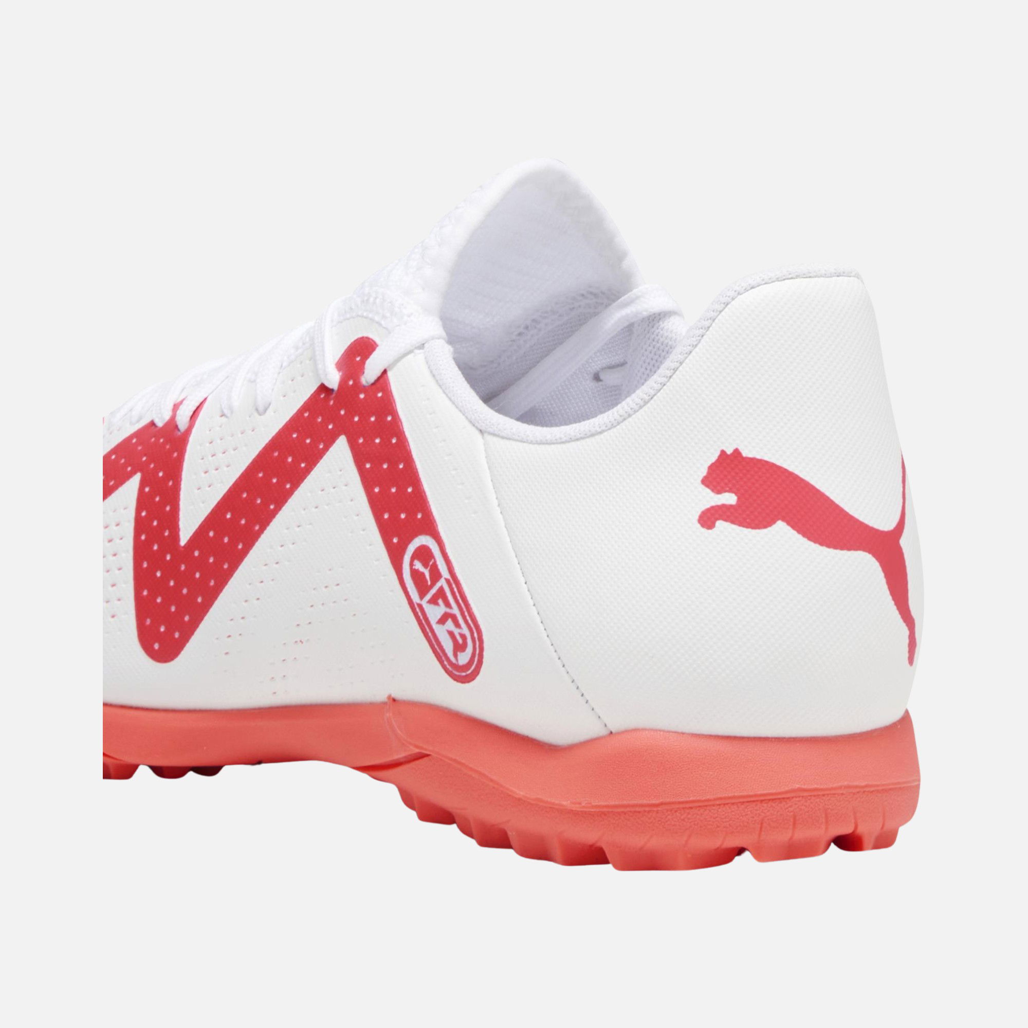 Puma Future Play TT Erkek Halı Saha Ayakkabı