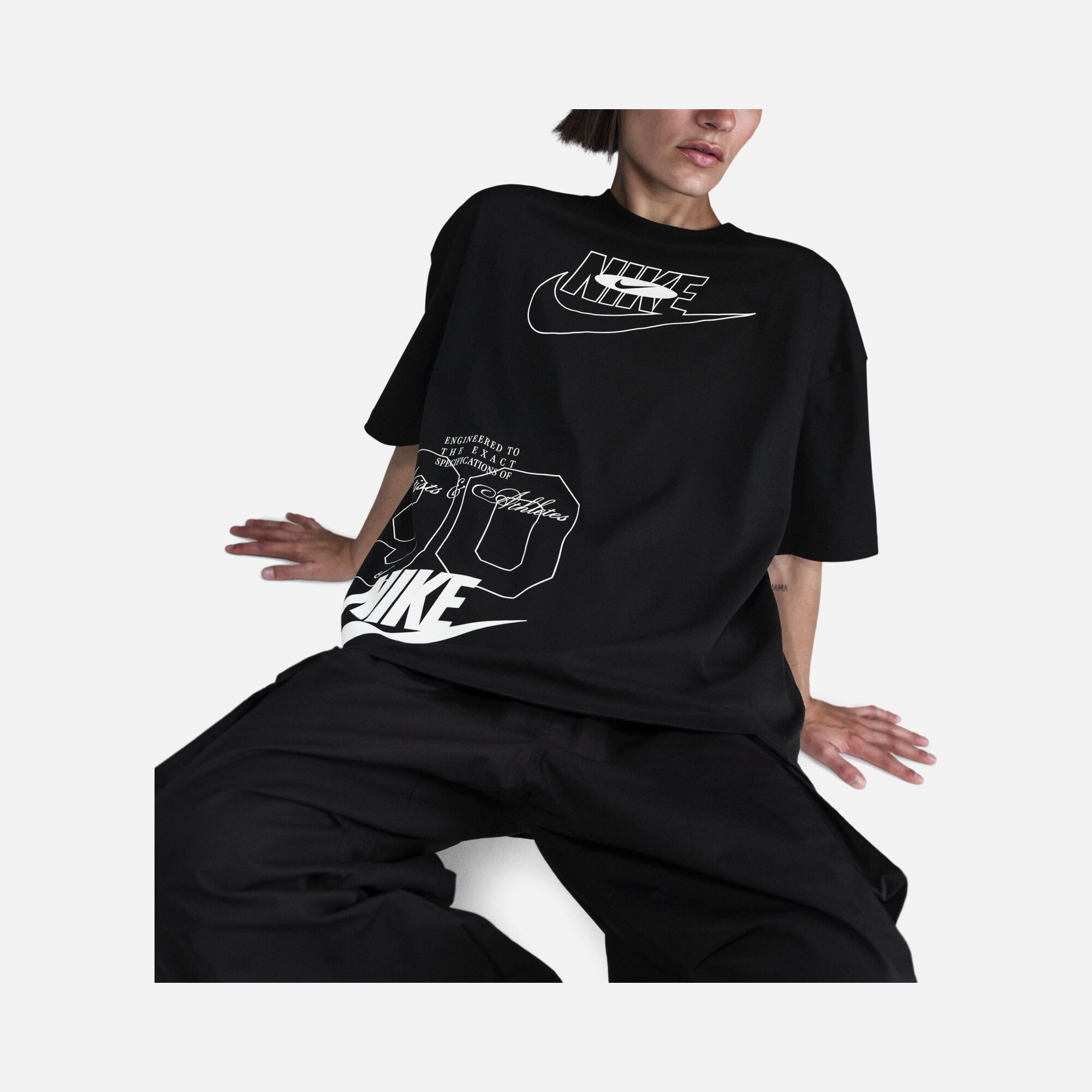 Nike Sportswear Street Dance Oversized Short-Sleeve Kadın Tişört