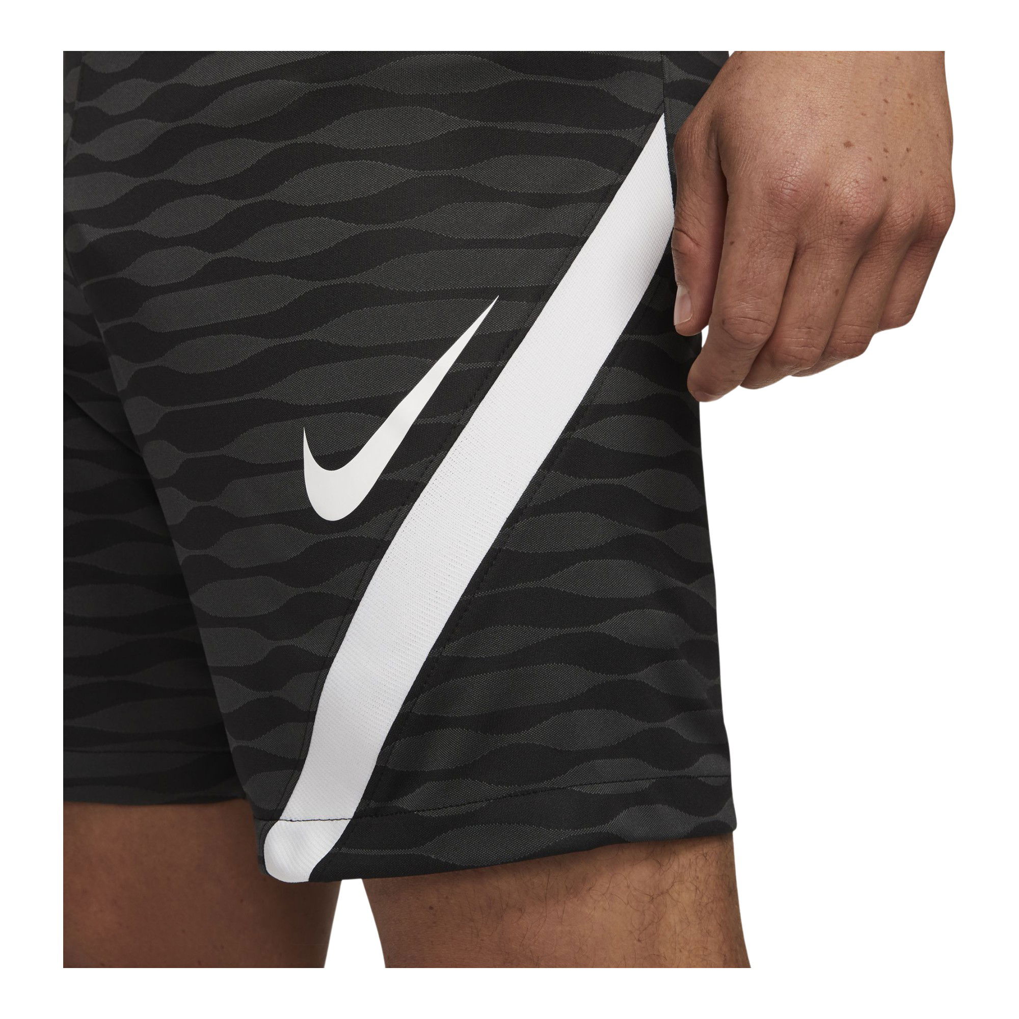Nike Dri-Fit Strike Knit Football Erkek Şort