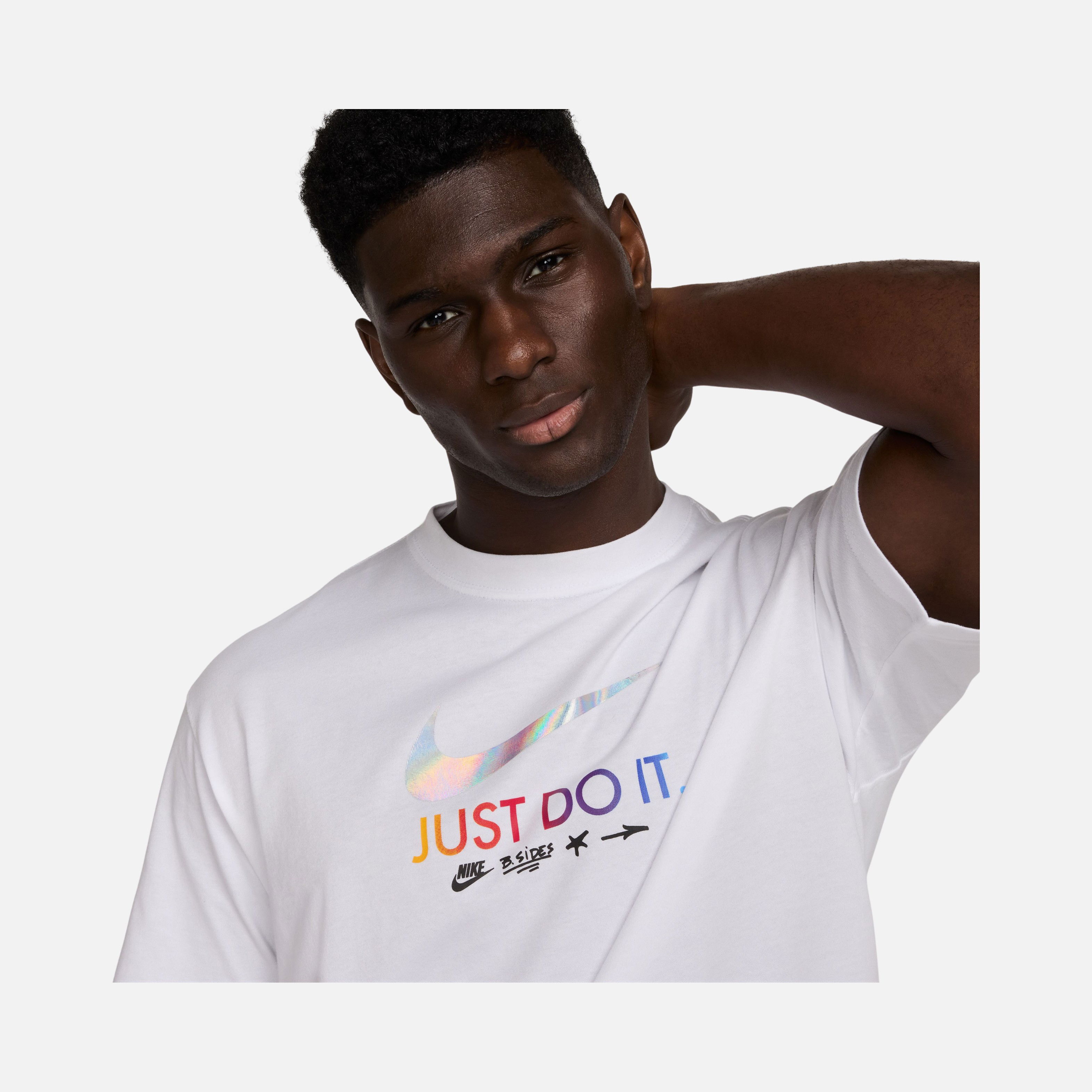 Nike Sportswear M90 OC Mixtape Graphics Short-Sleeve Erkek Tişört