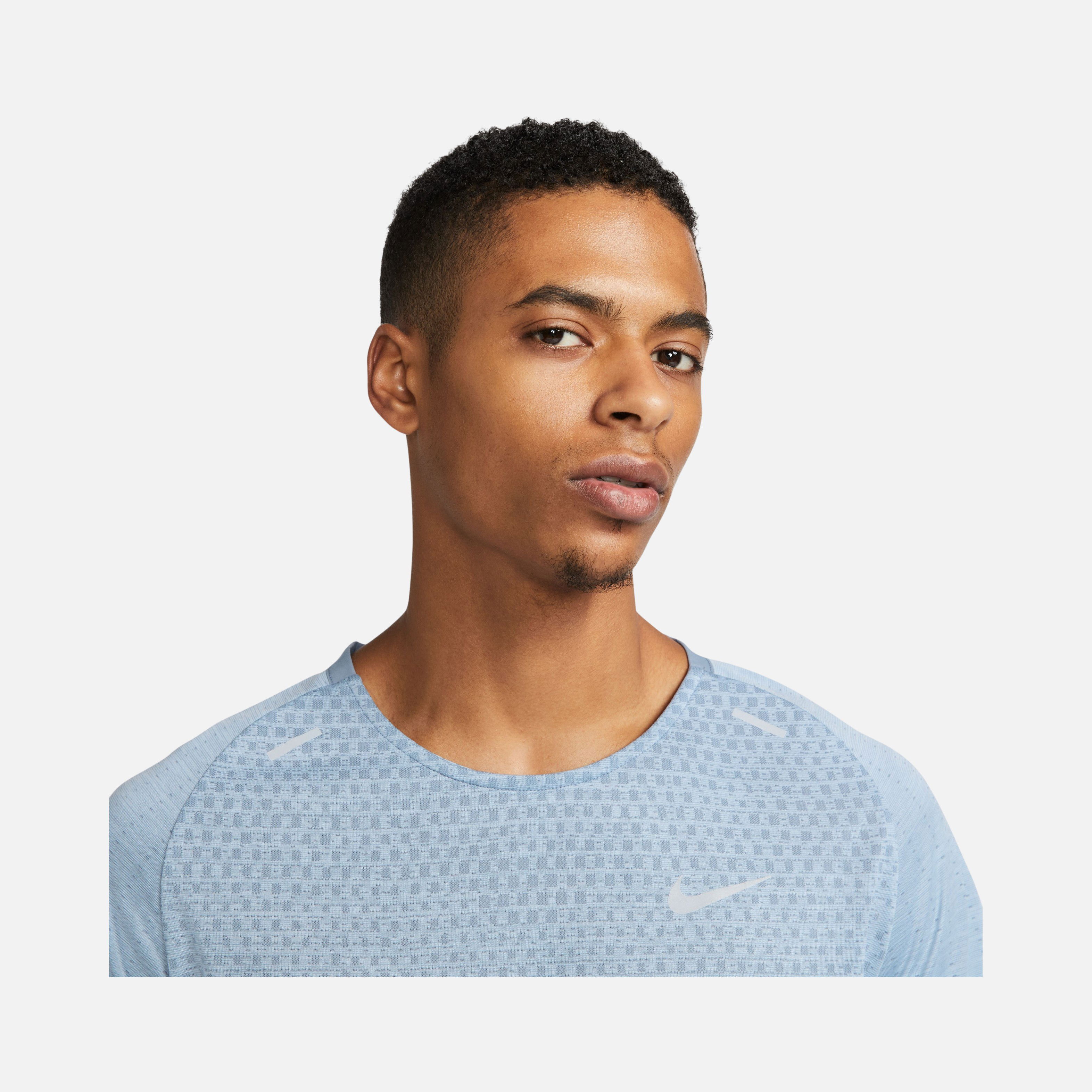 Nike Dri-Fit ADV TechKnit Ultra Running Short-Sleeve Erkek Tişört