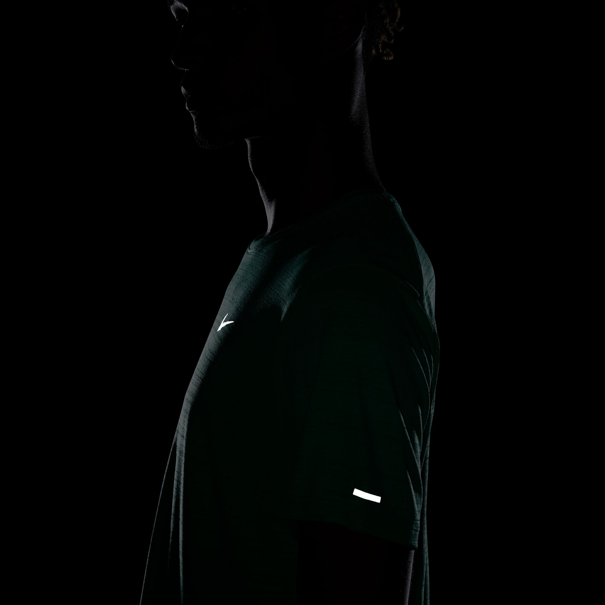 Nike Dri-Fit Miler Running Short-Sleeve Erkek Tişört