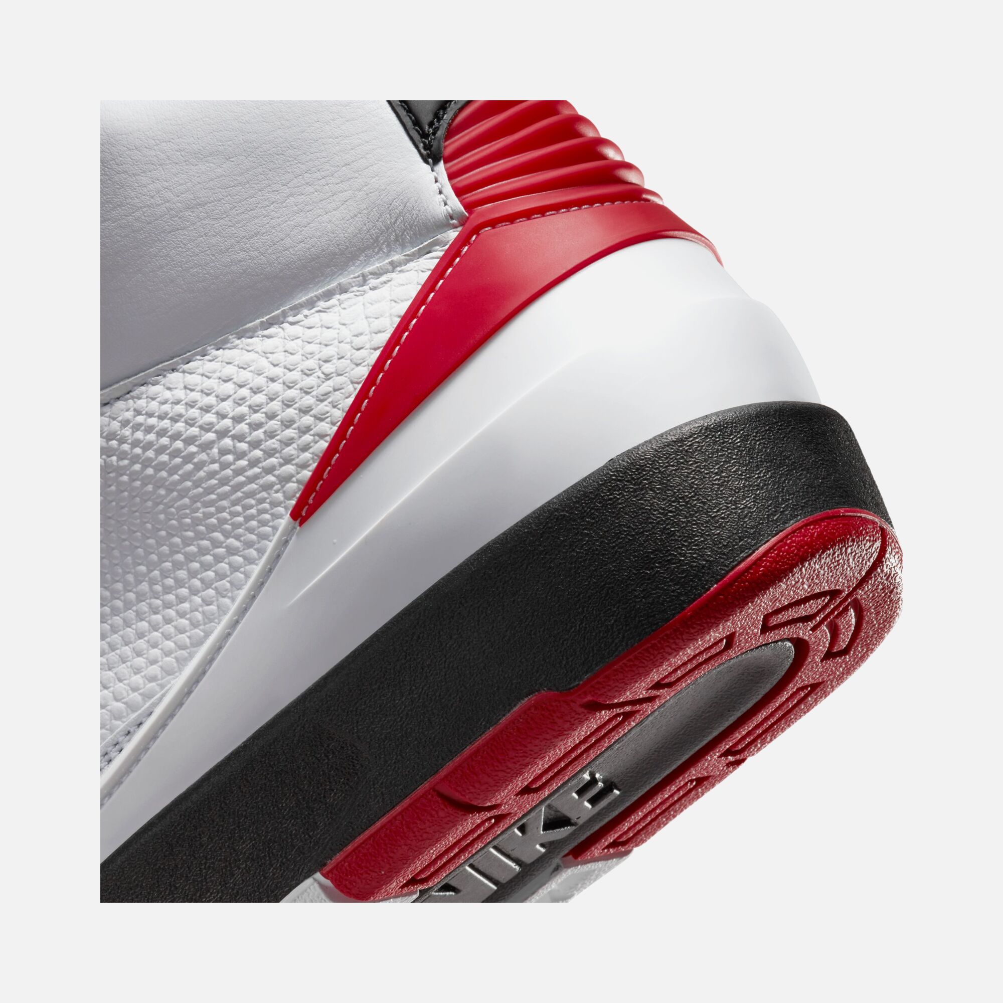 Nike Air Jordan 2 Retro OG Chicago Erkek Spor Ayakkabı