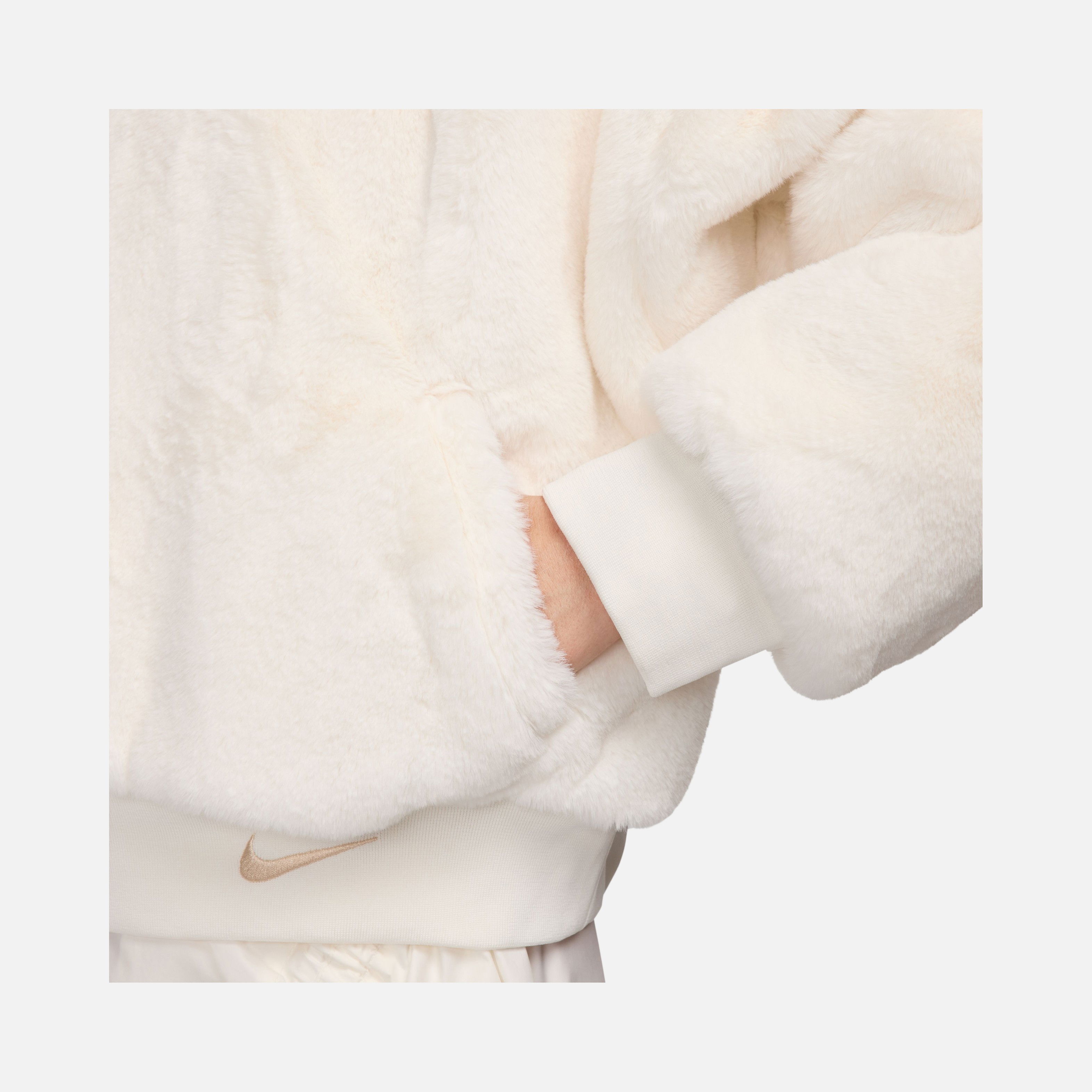 Nike Sportswear Reversible Faux Fur Bomber Full-Zip Kadın Ceket