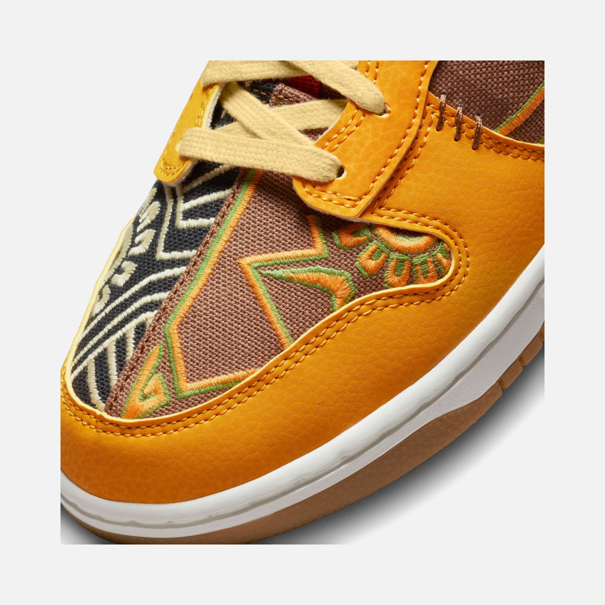 Nike Dunk High Premium Somos Familia ''Dia de Muertos'' Erkek Spor Ayakkabı