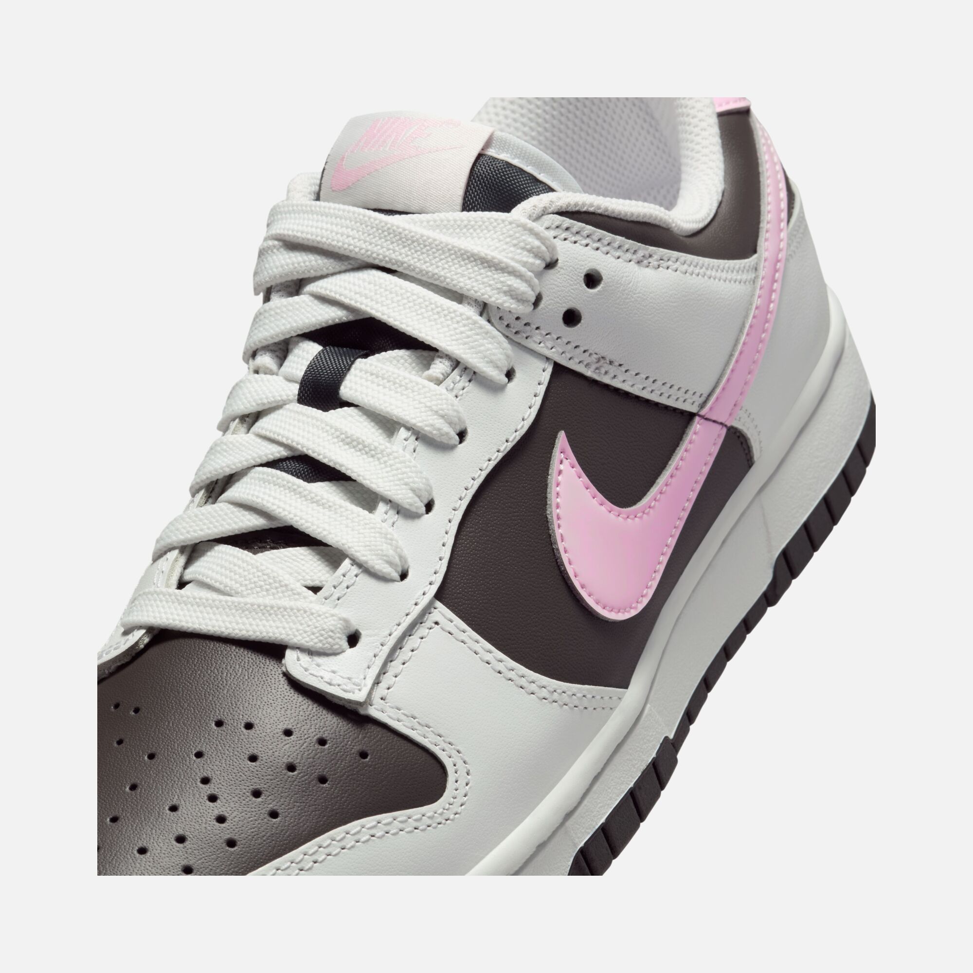 Nike W Dunk Low Kadın Spor Ayakkabı