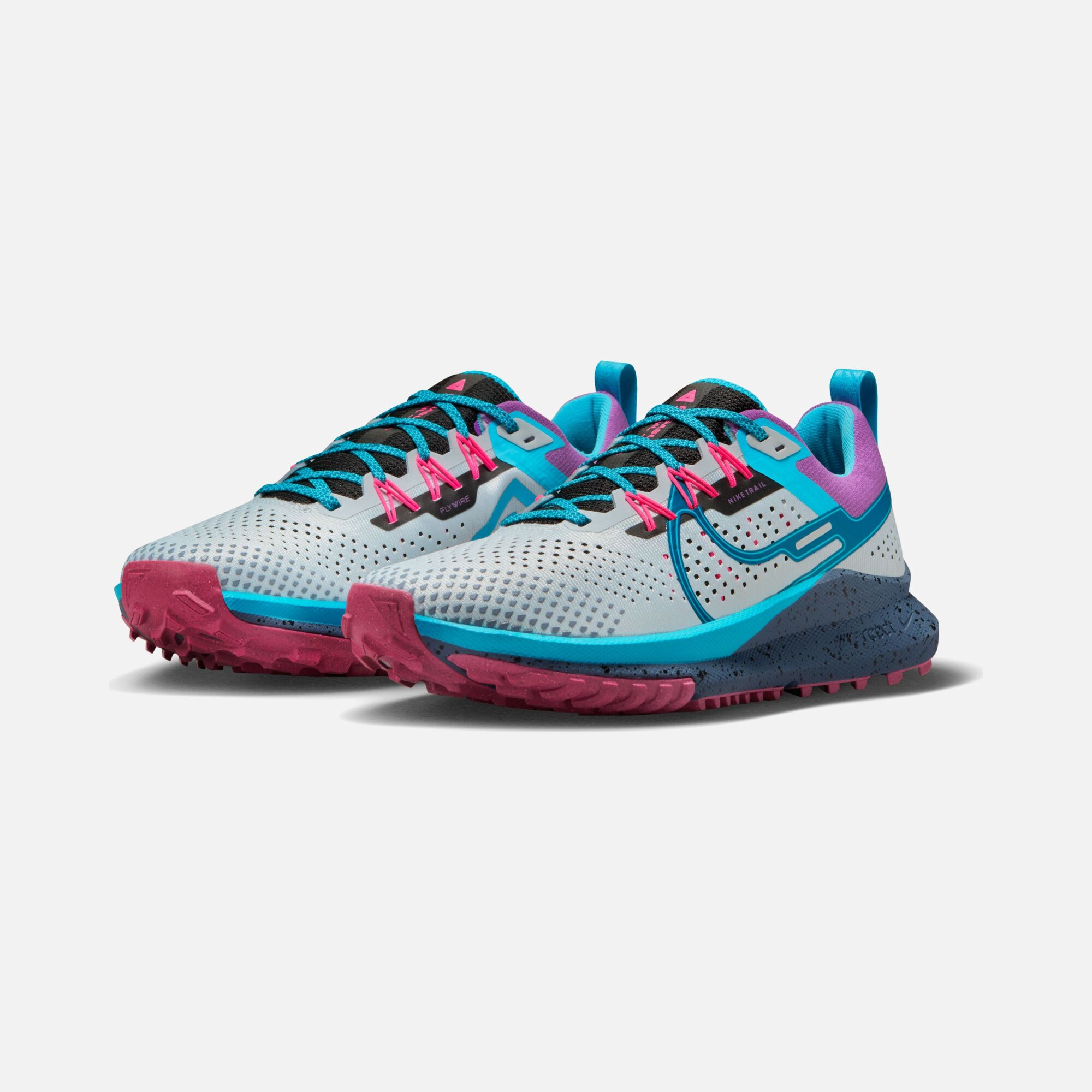 Nike React Pegasus Trail 4 SE Trail-Running Kadın Spor Ayakkabı