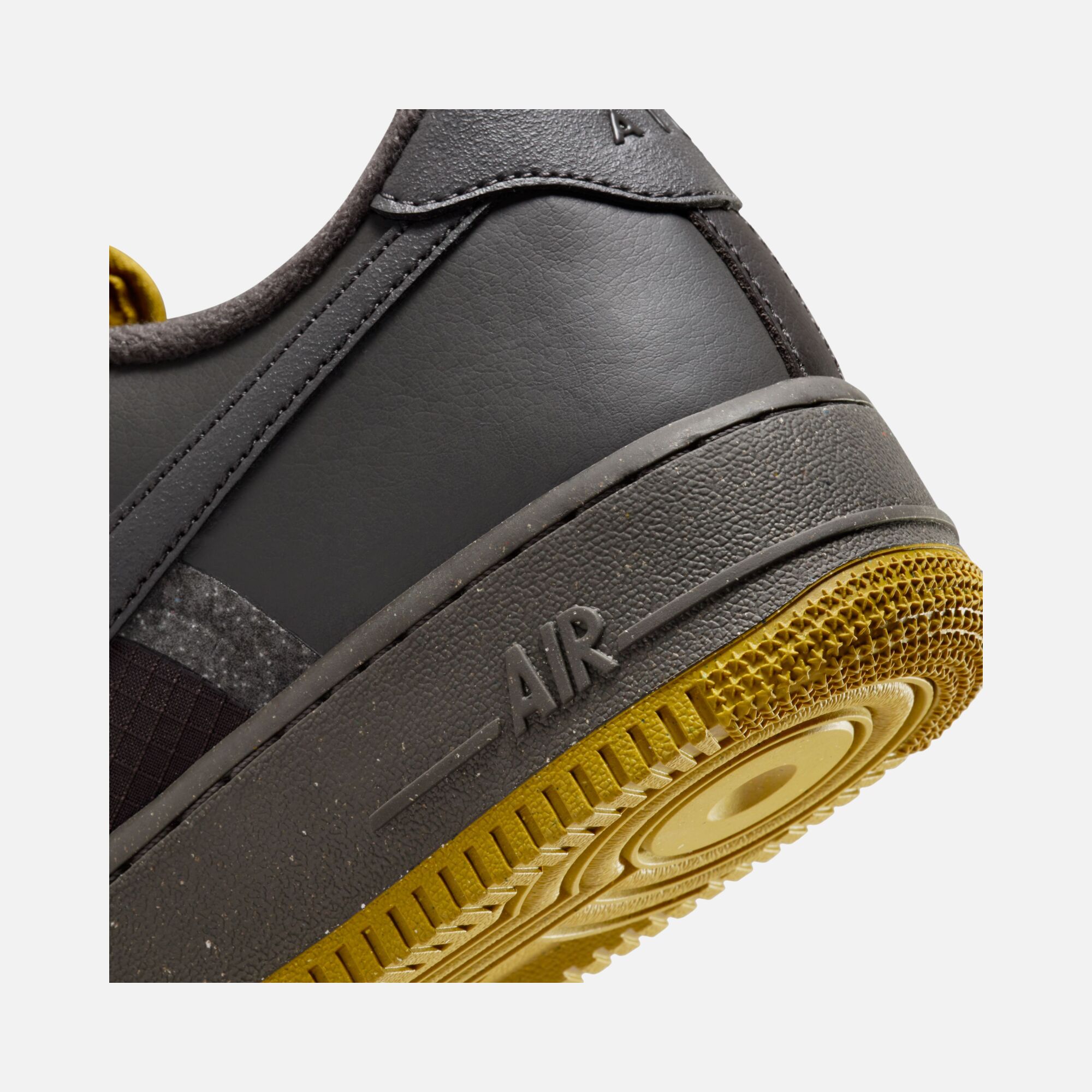 Nike Air Force 1 '07 LV8 HO23 Erkek Spor Ayakkabı