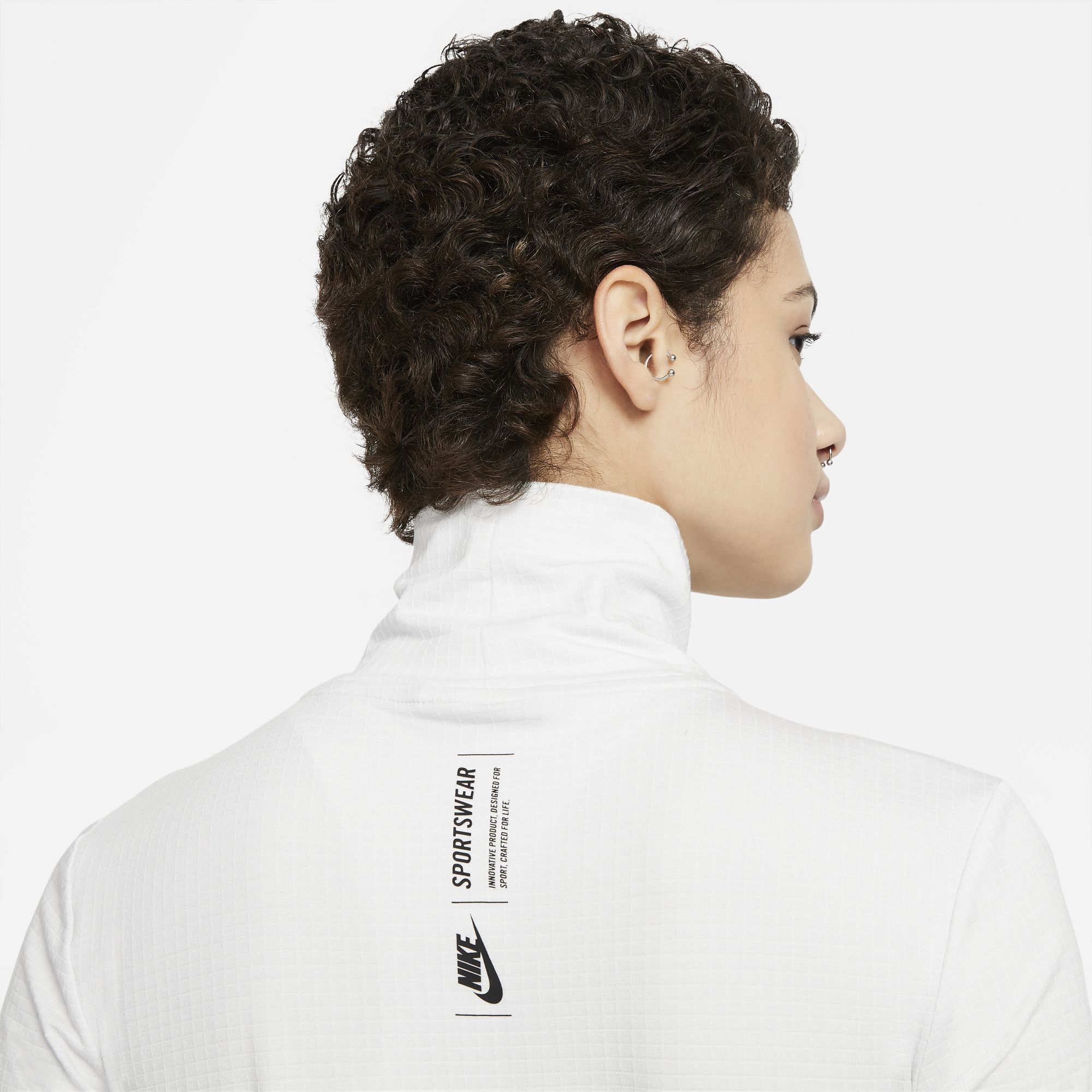 Nike Sportswear Mock Urban Utility Long-Sleeve Top Kadın Tişört