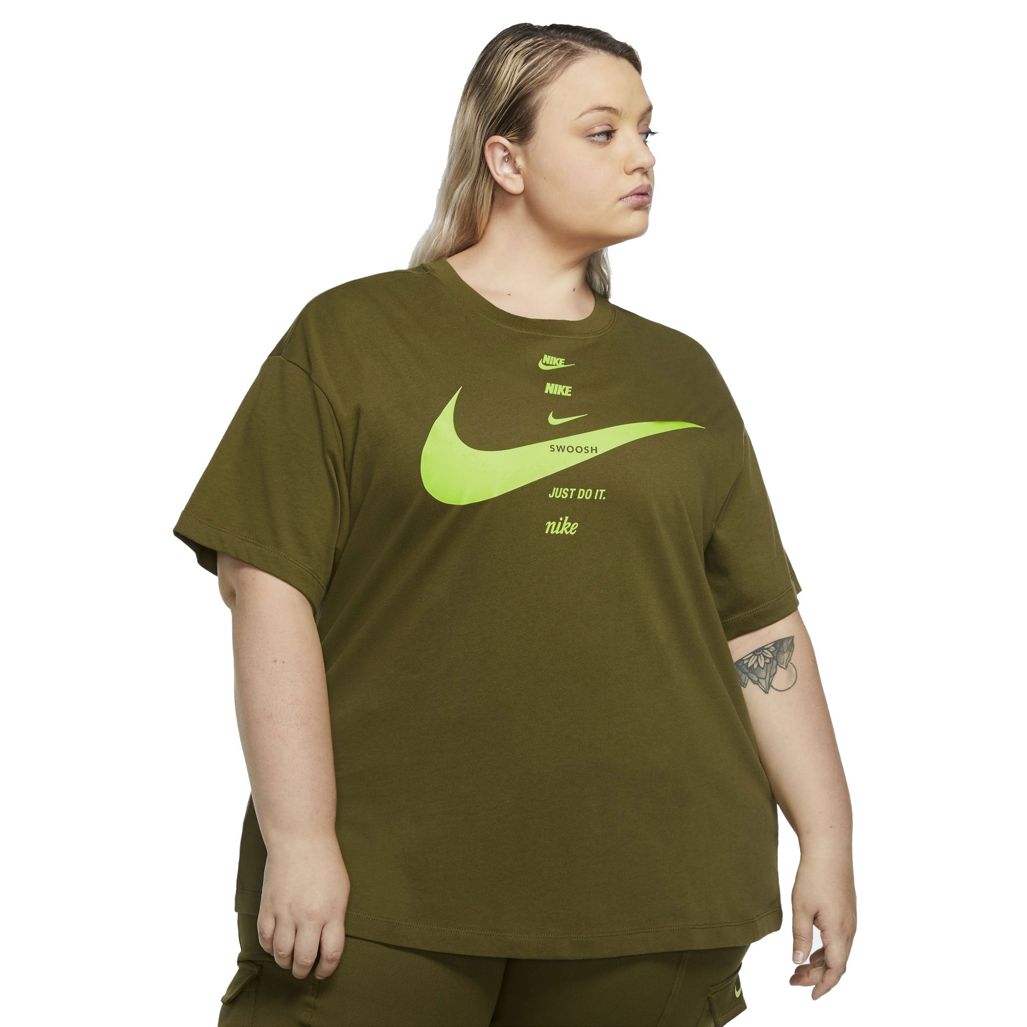Nike Sportswear Swoosh Short-Sleeve Top Kadın Tişört