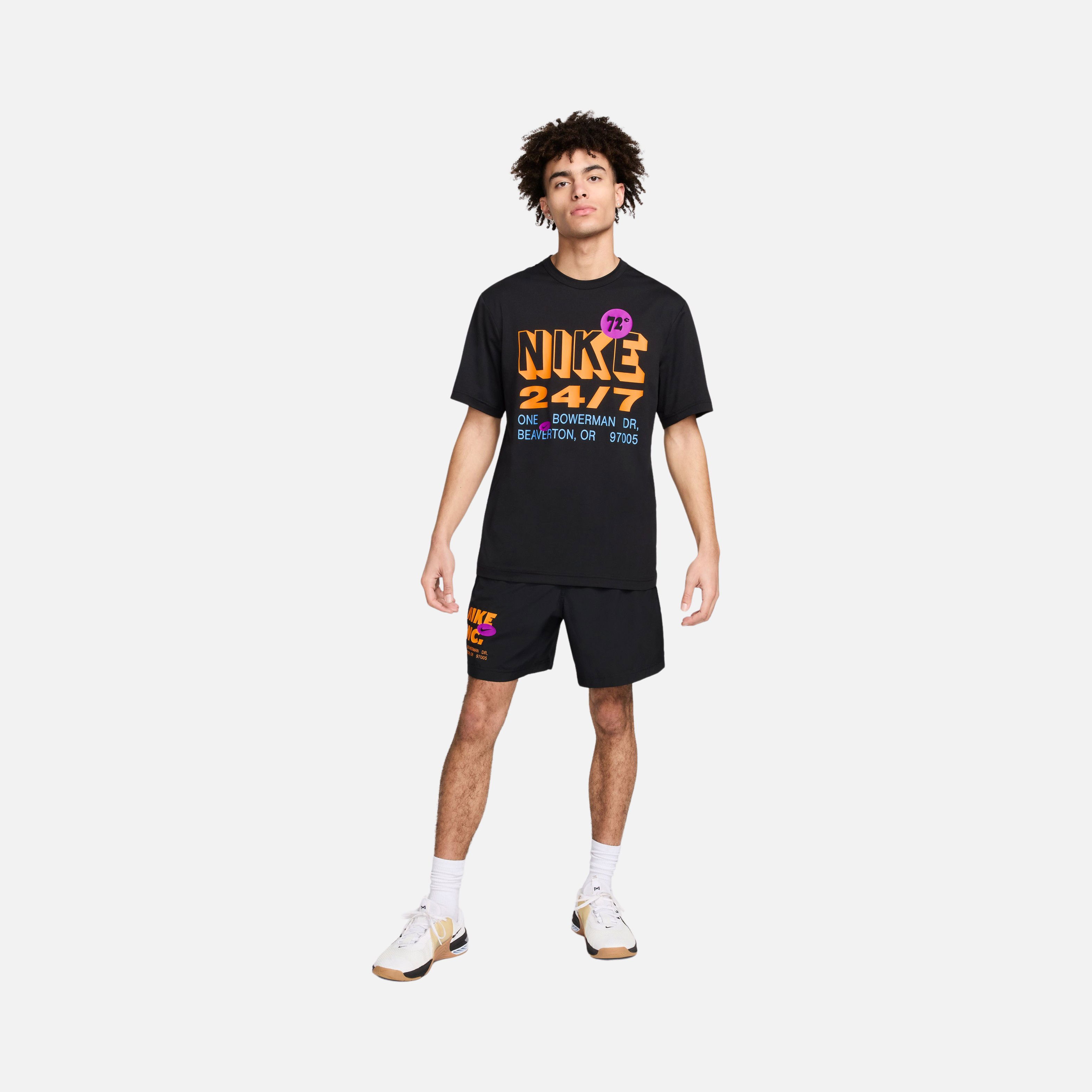 Nike Dri-Fit Hyverse Graphic UV Fitness Short-Sleeve Erkek Tişört