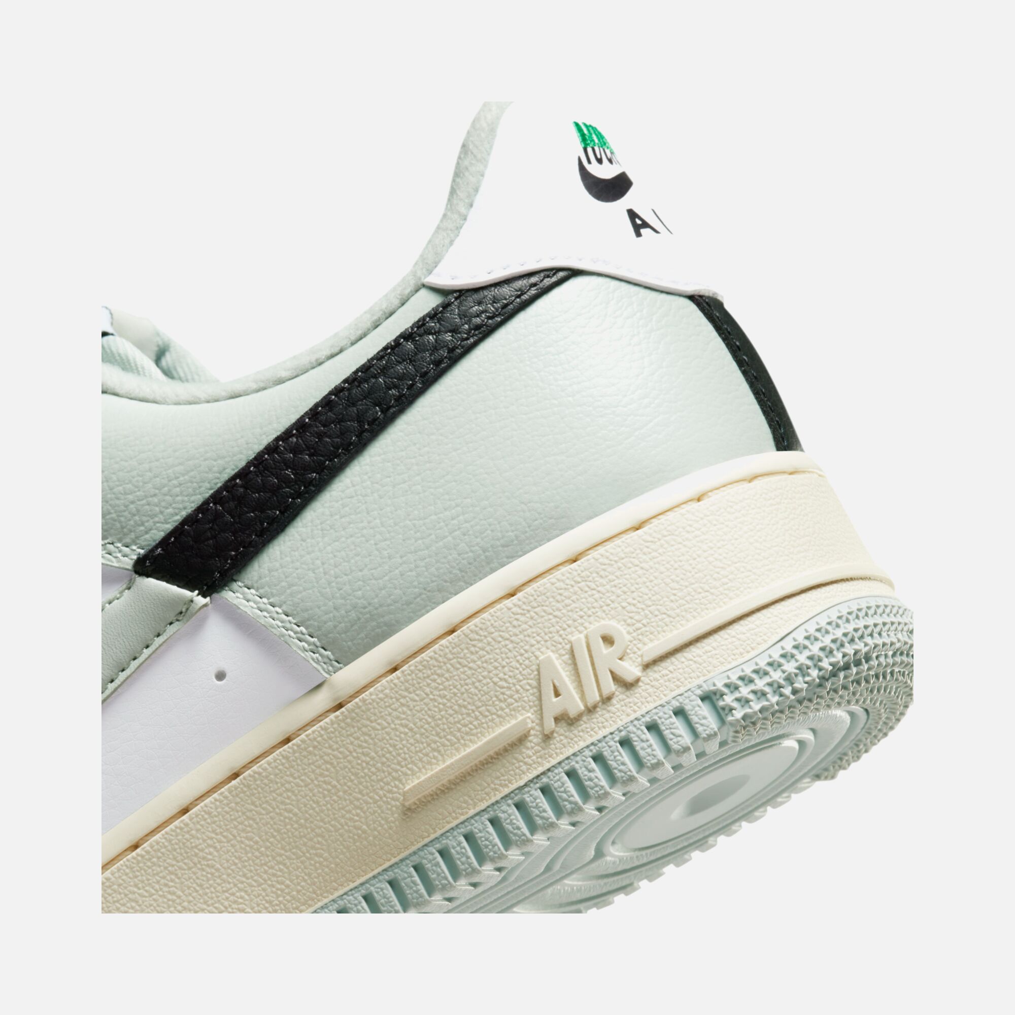 Nike Air Force 1 '07 LV8 ''Split Color Swoosh Logo'' Erkek Spor Ayakkabı