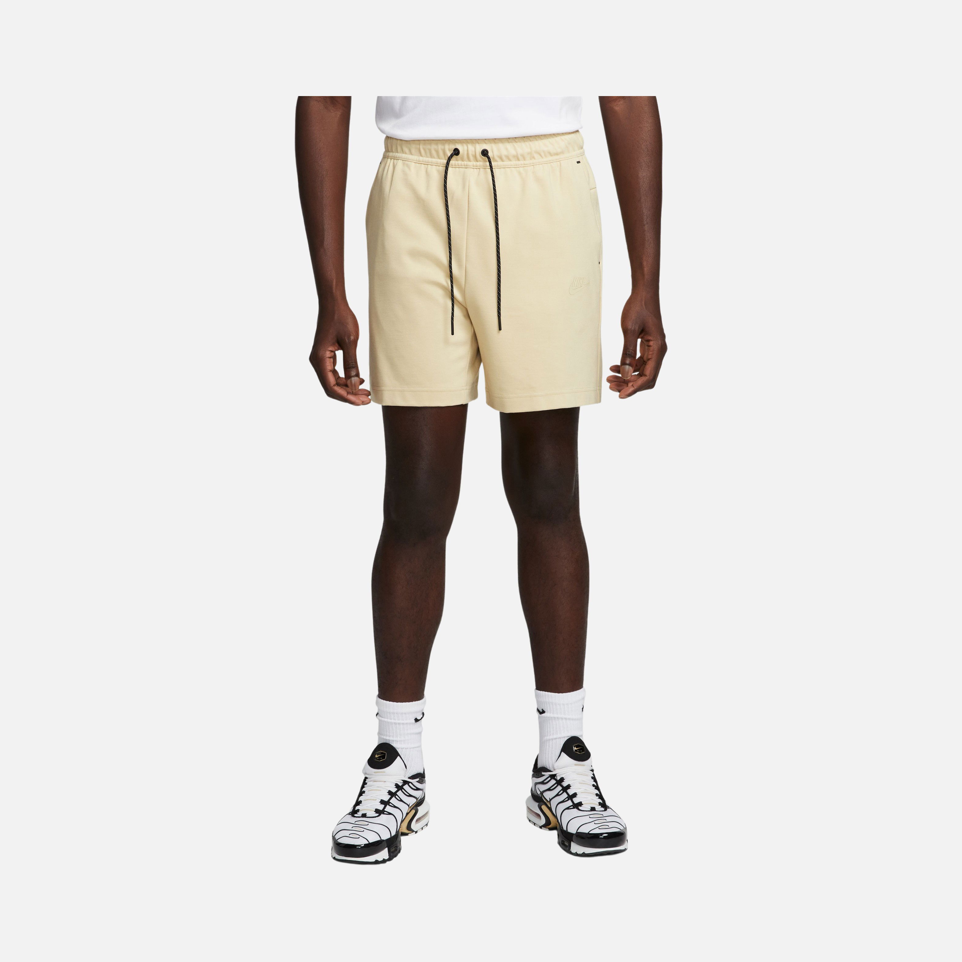 Nike Sportswear Tech Fleece Lightweight Erkek Şort