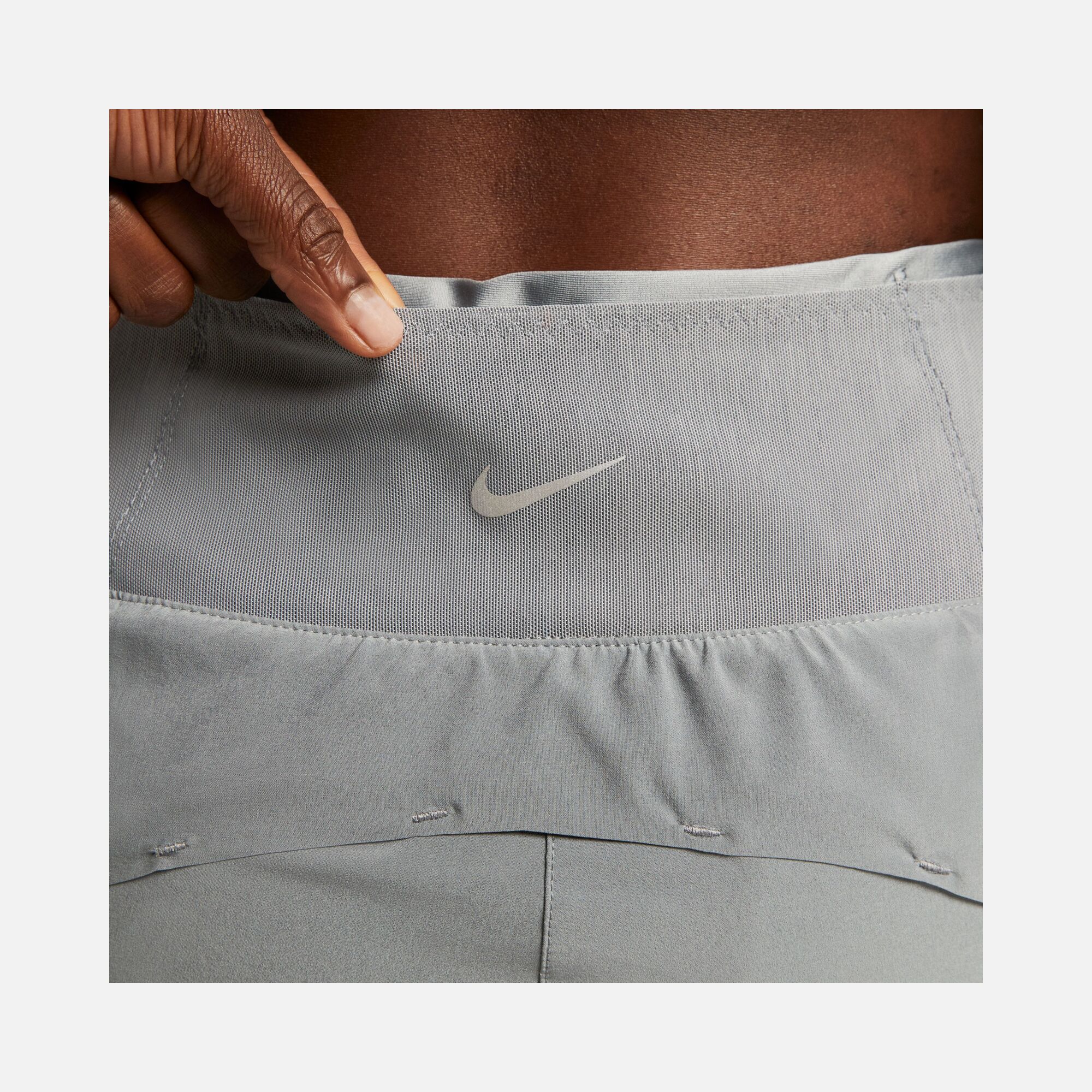 Nike Dri-Fit Swift Mid-Rise 8cm (approx.) 2-in-1 Running Kadın Şort