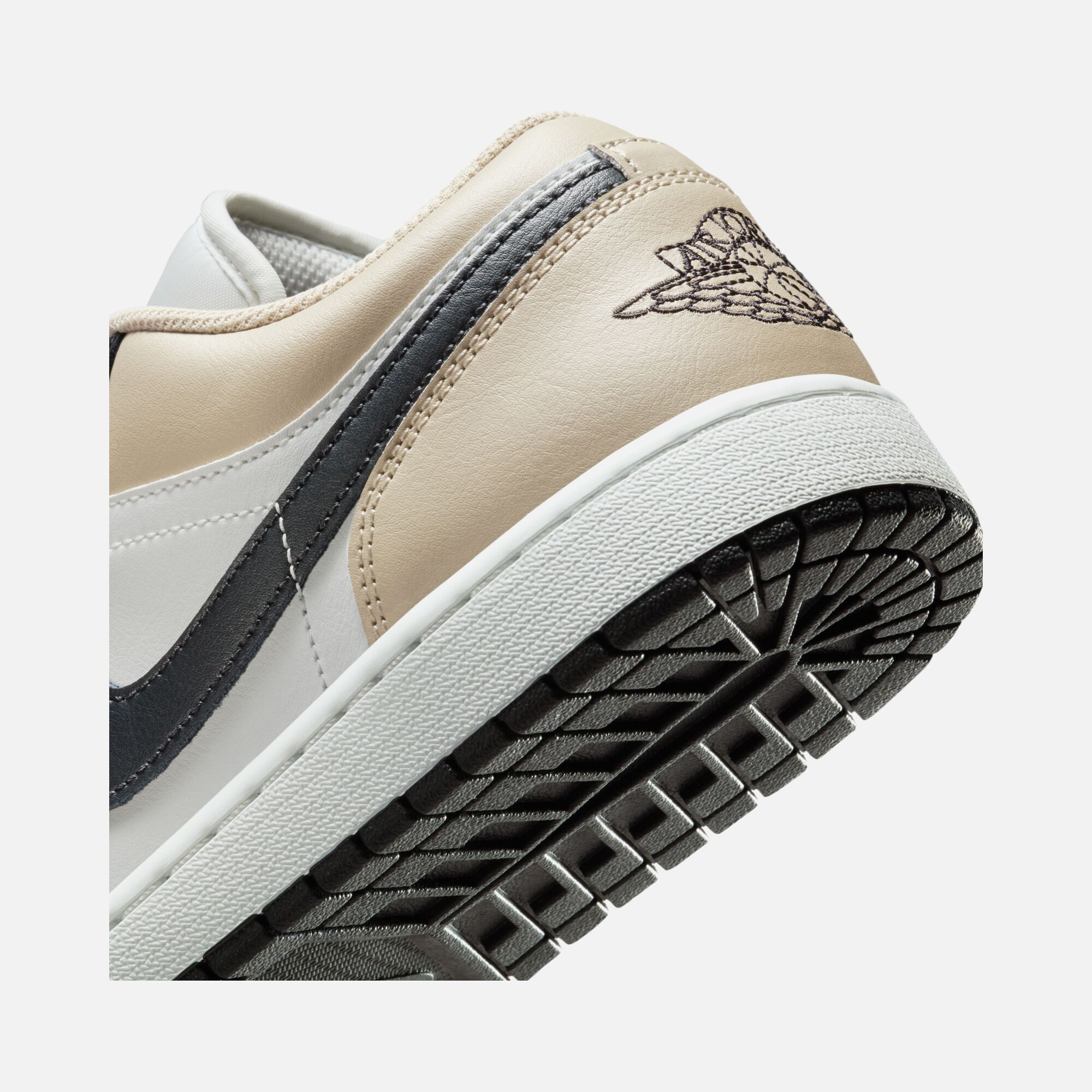 Nike Air Jordan 1 Low CO Erkek Spor Ayakkabı